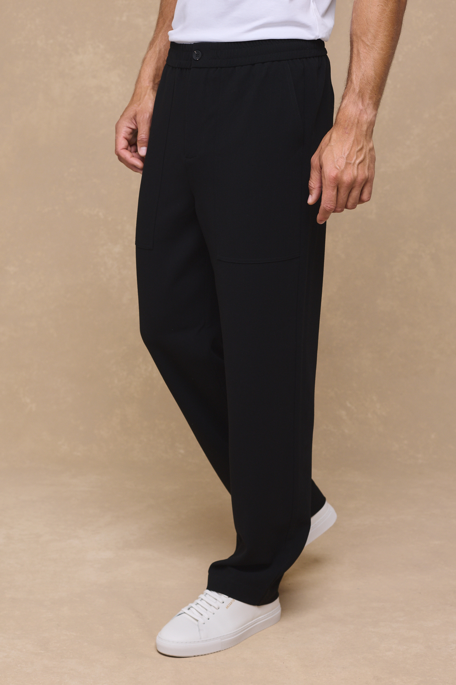 Julien Relaxed Panelled Trouser - Black