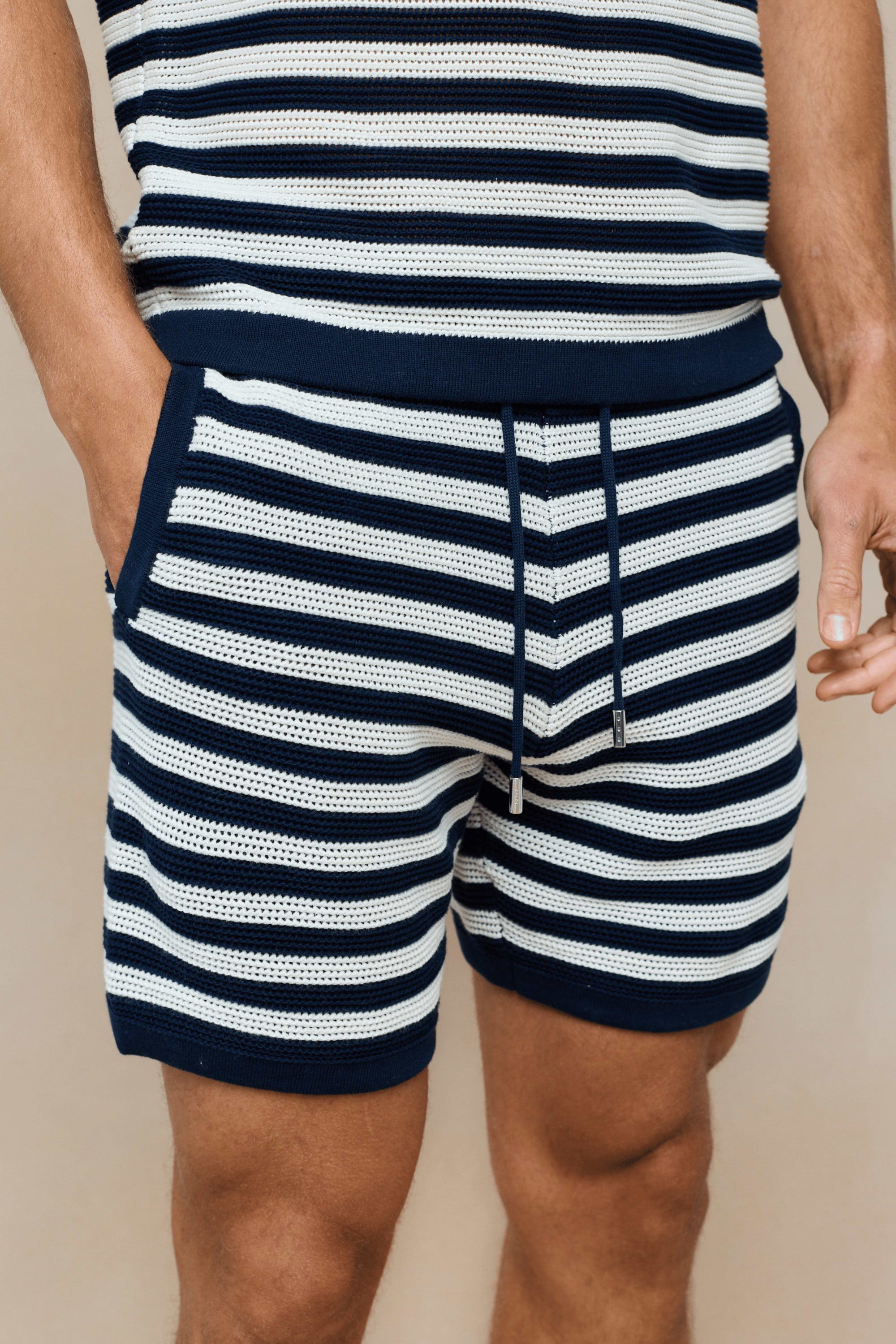 Lattolo gestreifte Strickshorts – Marine/Ecru