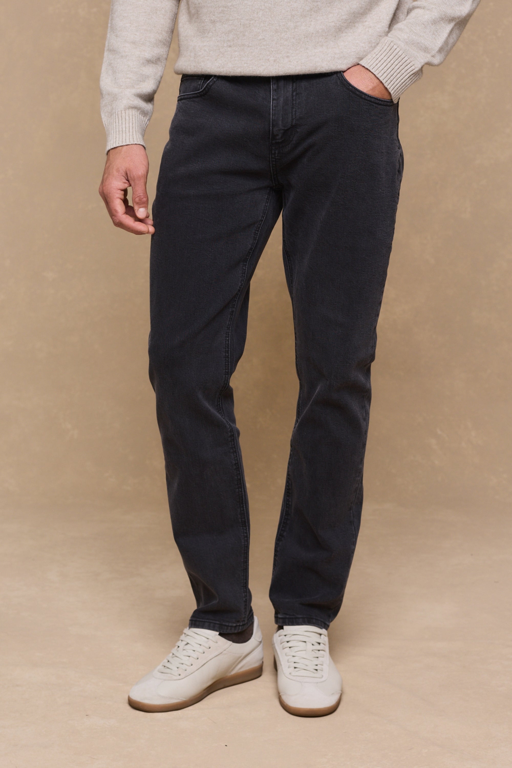 Marco Washed Jean - Light Washed Black