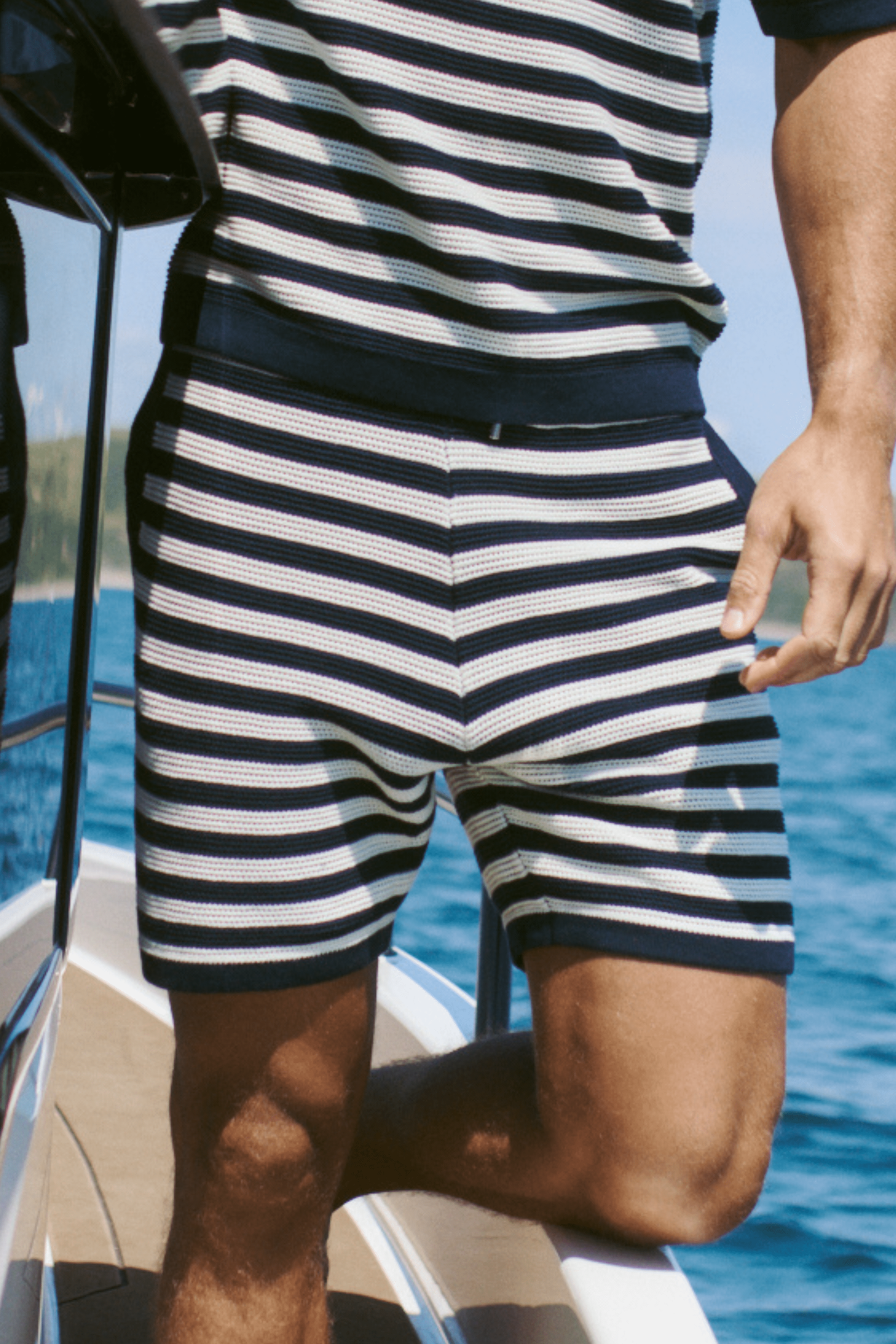 Lattolo gestreifte Strickshorts – Marine/Ecru