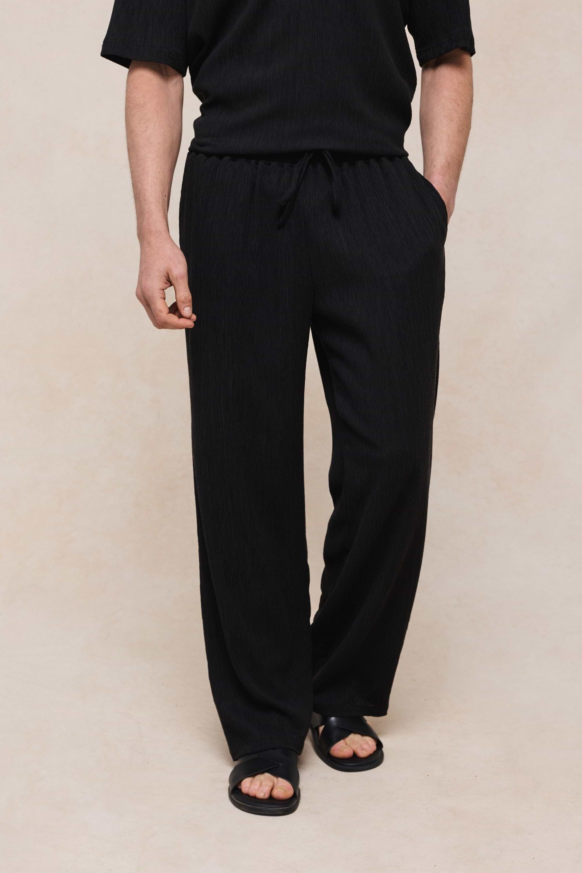 Silvano Crinkled Relaxed Trouser - Black