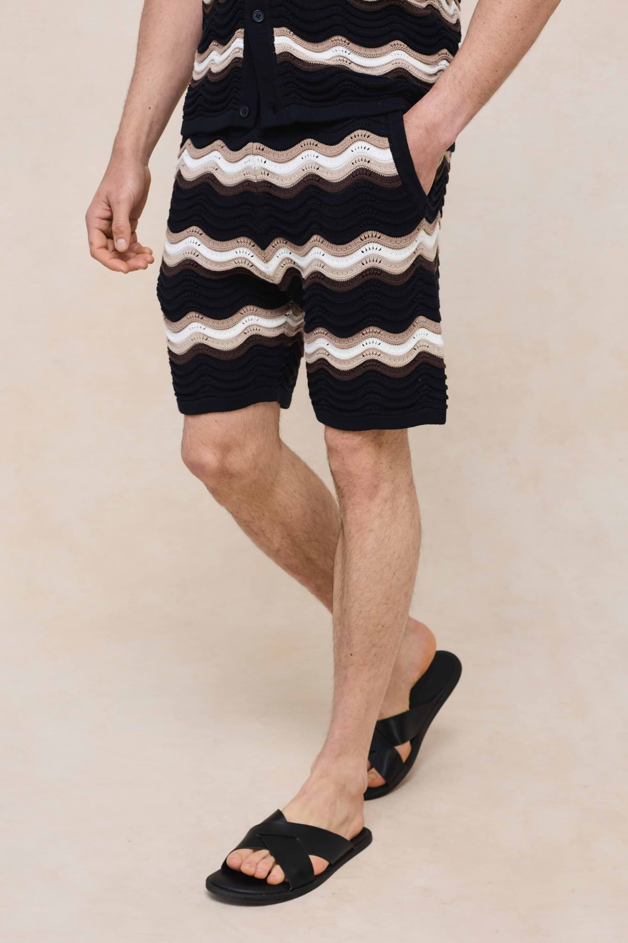 Primavera Crochet Knit Short - Black/Brown