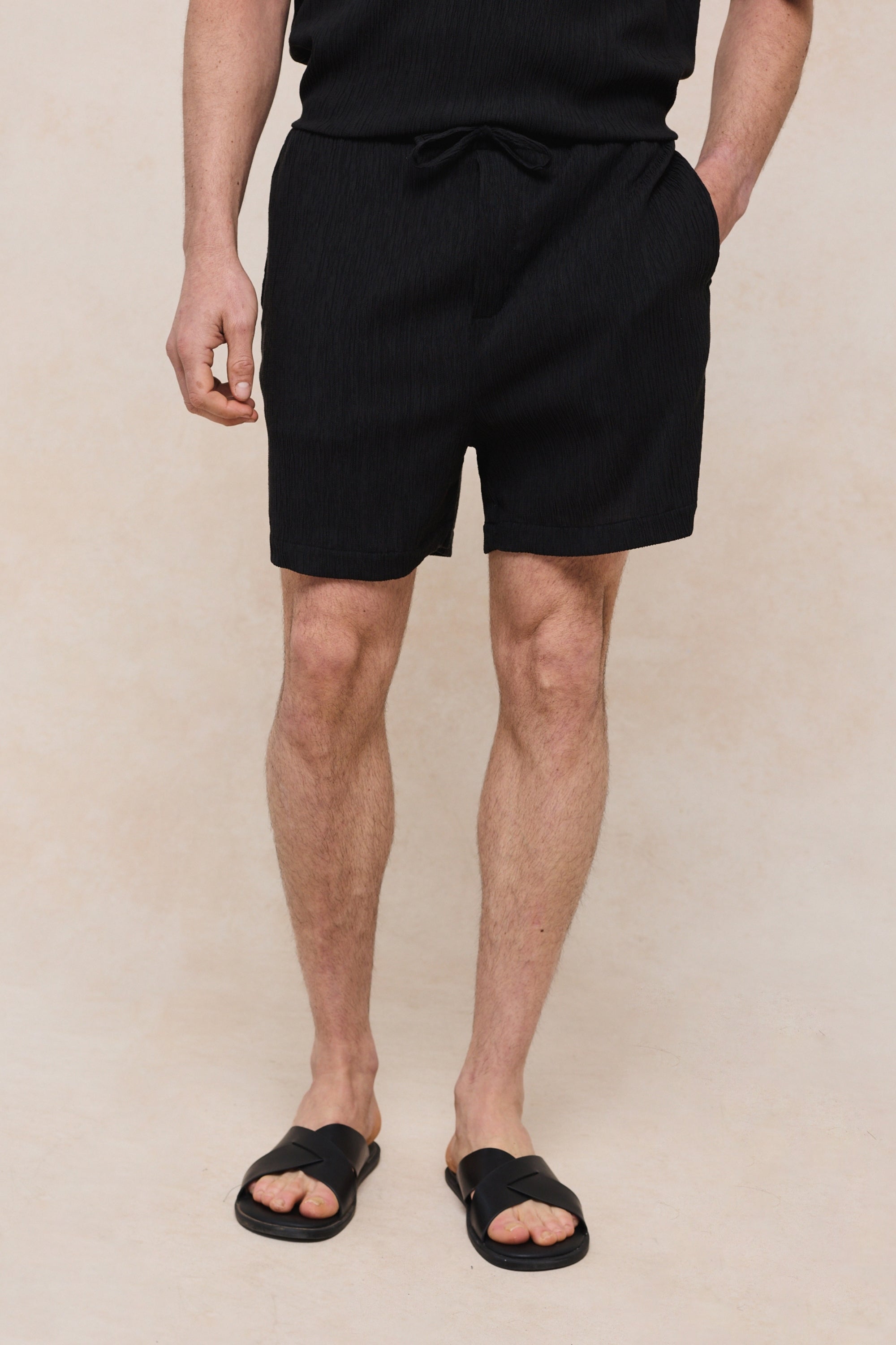 Silvano Crinkled Short - Black
