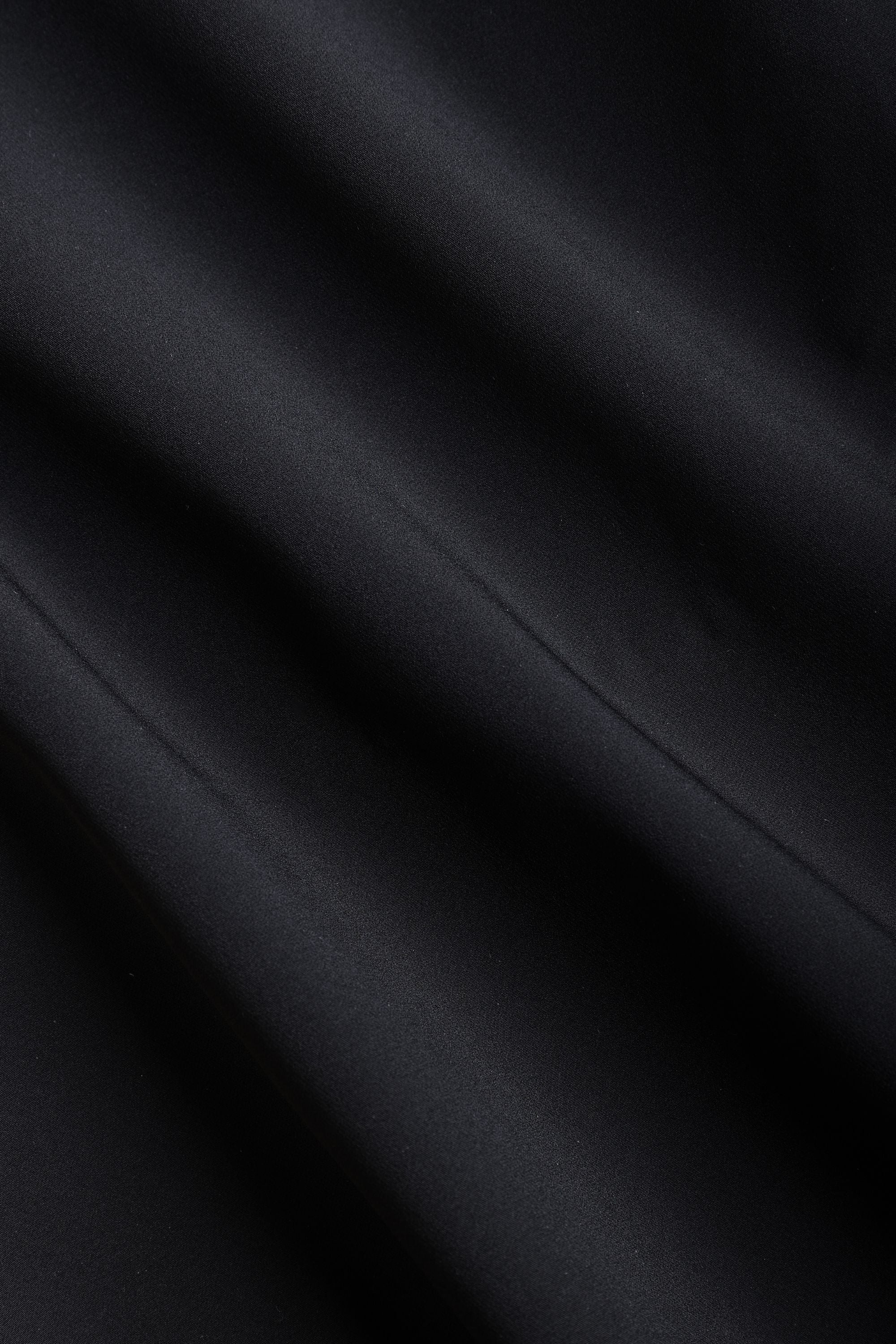 Luiz Hybrid Short - Black