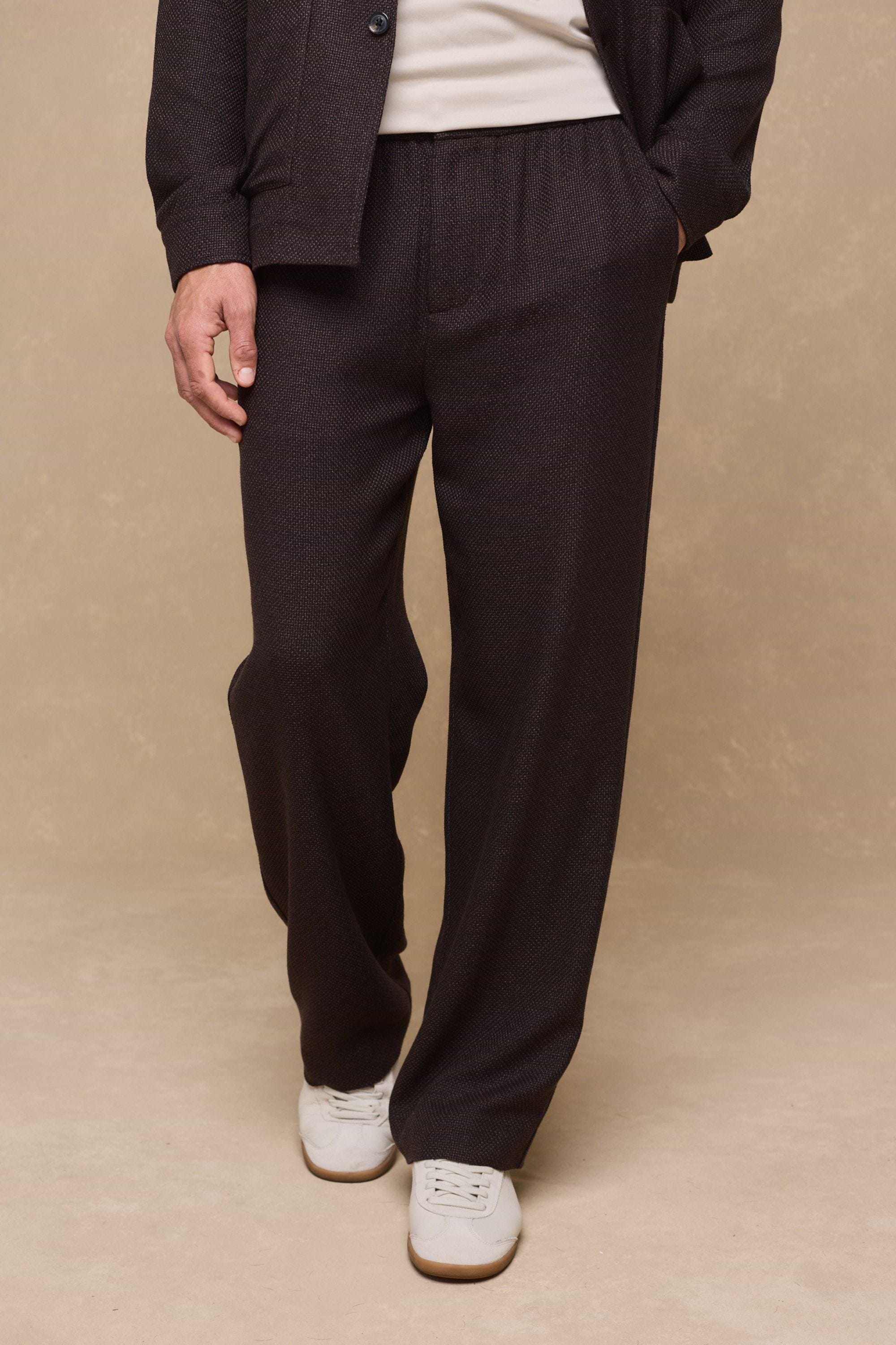 Lawrence Relaxed Fit Panelled Trouser - Brown