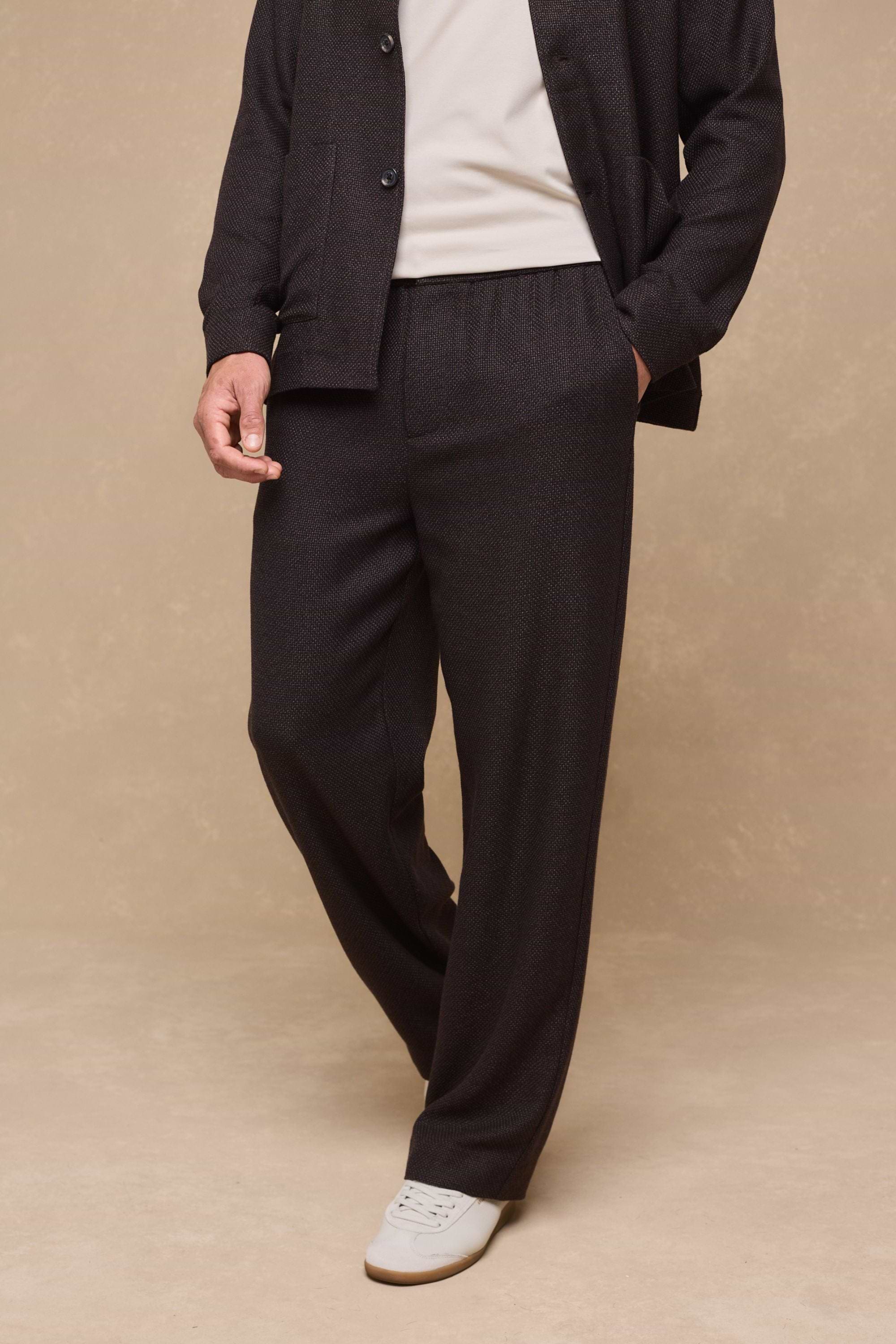 Lawrence Relaxed Fit Panelled Trouser - Brown