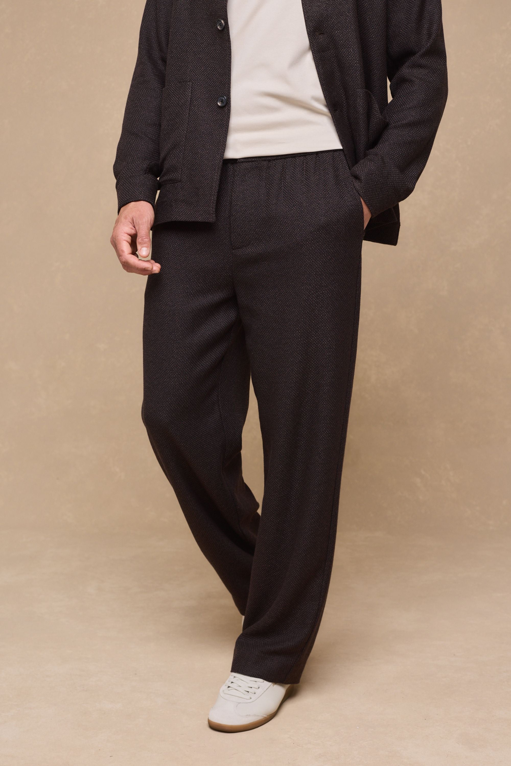 Lawrence Relaxed Fit Panelled Trouser - Brown