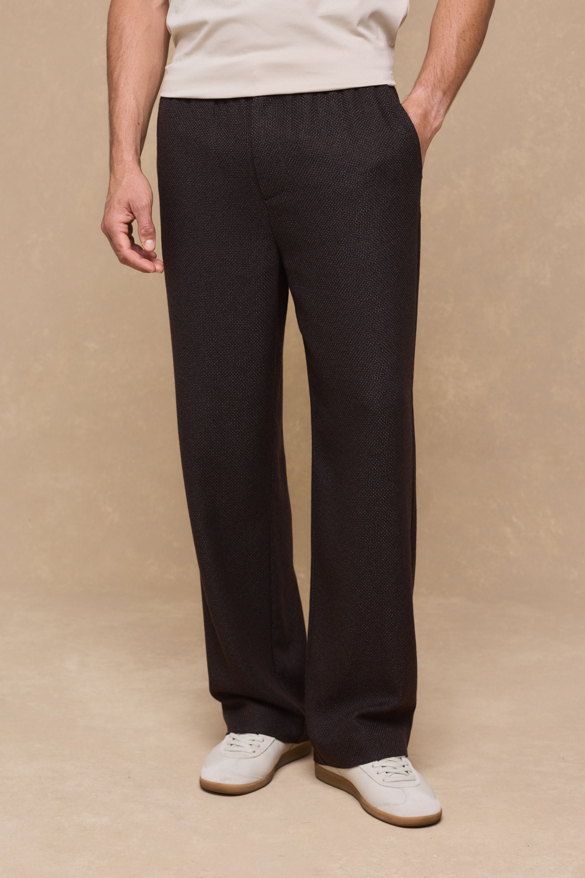 Lawrence Relaxed Fit Panelled Trouser - Brown