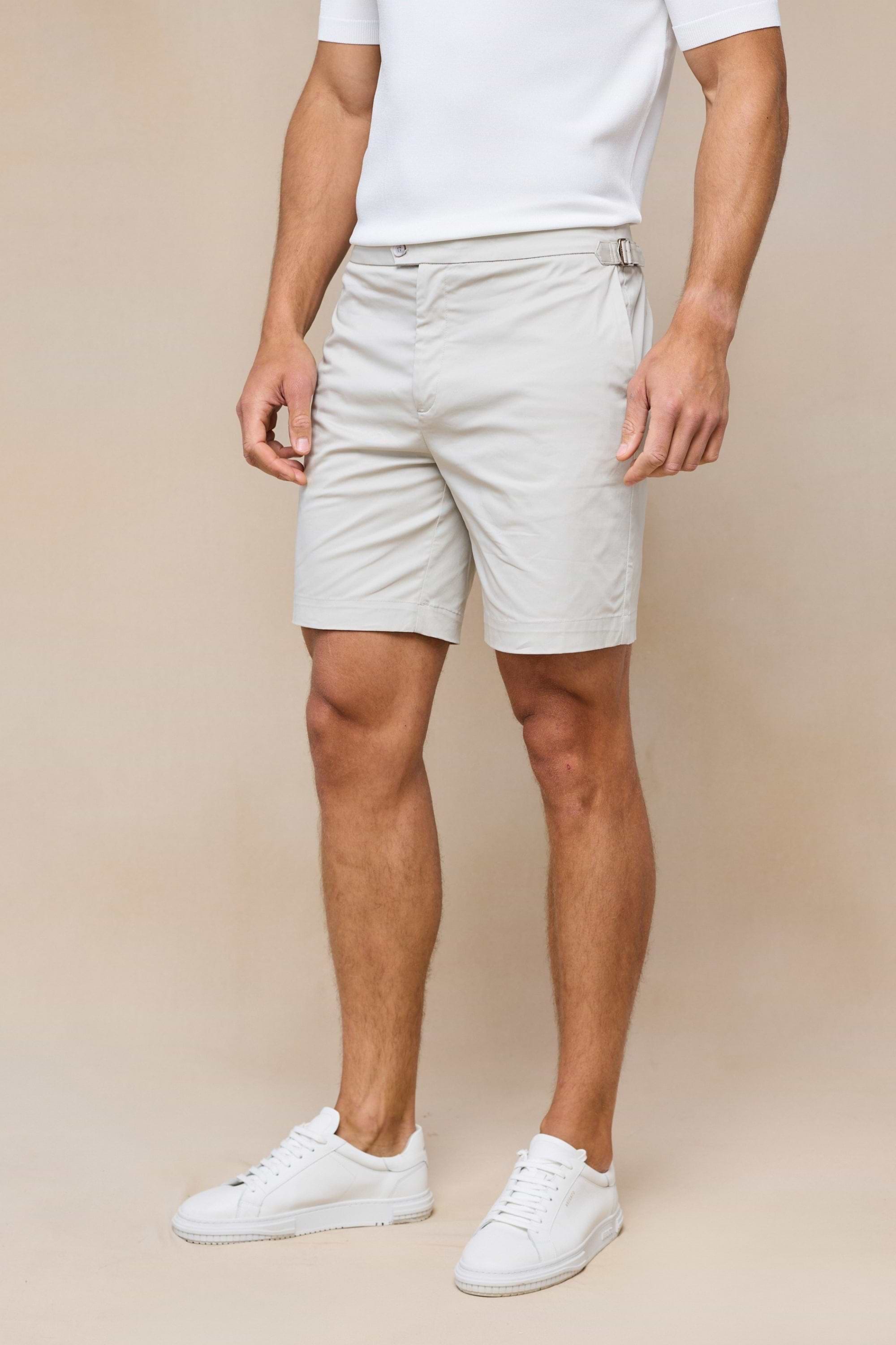 Pecori Buckle Shorts - Beige