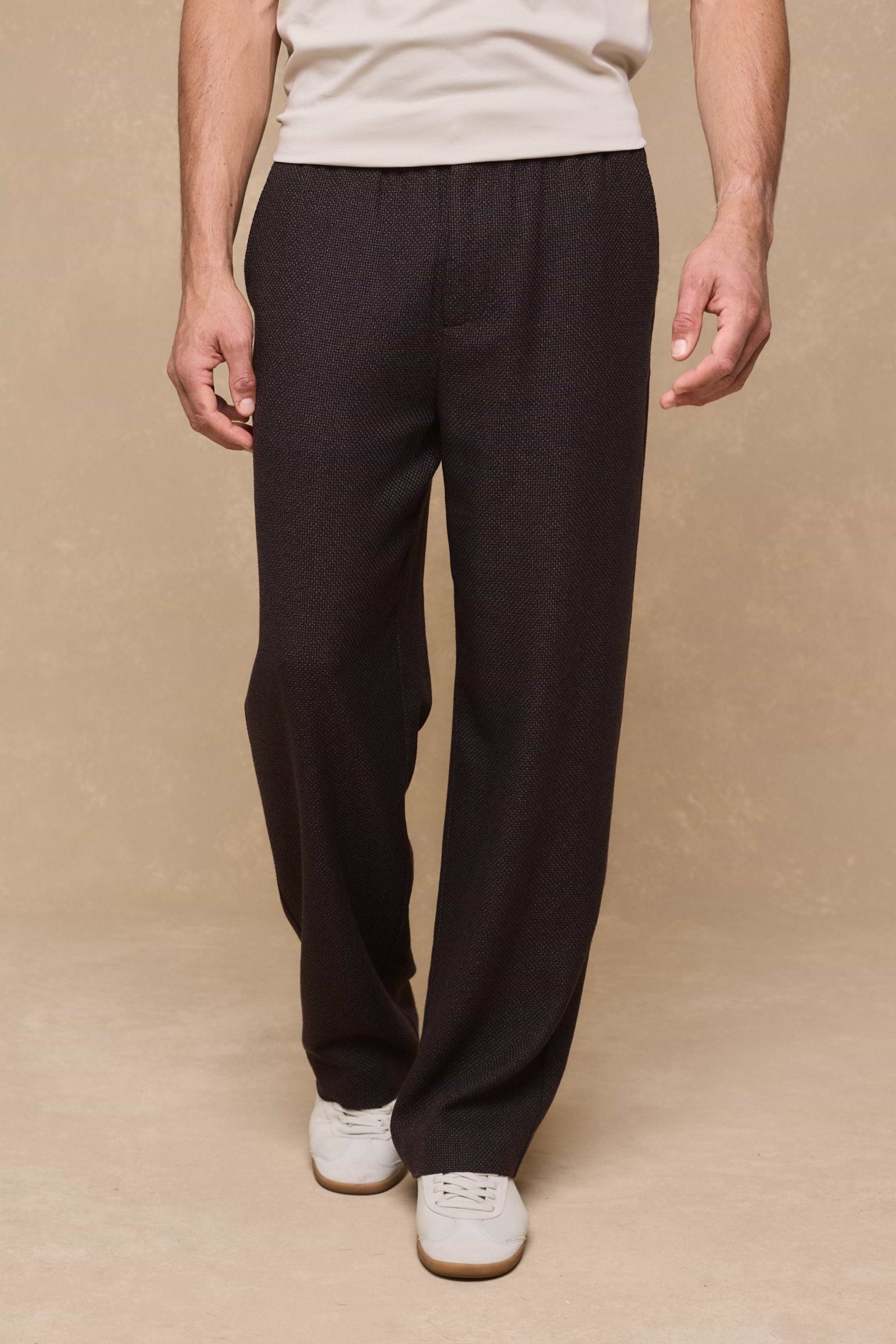 Lawrence Relaxed Fit Panelled Trouser - Brown
