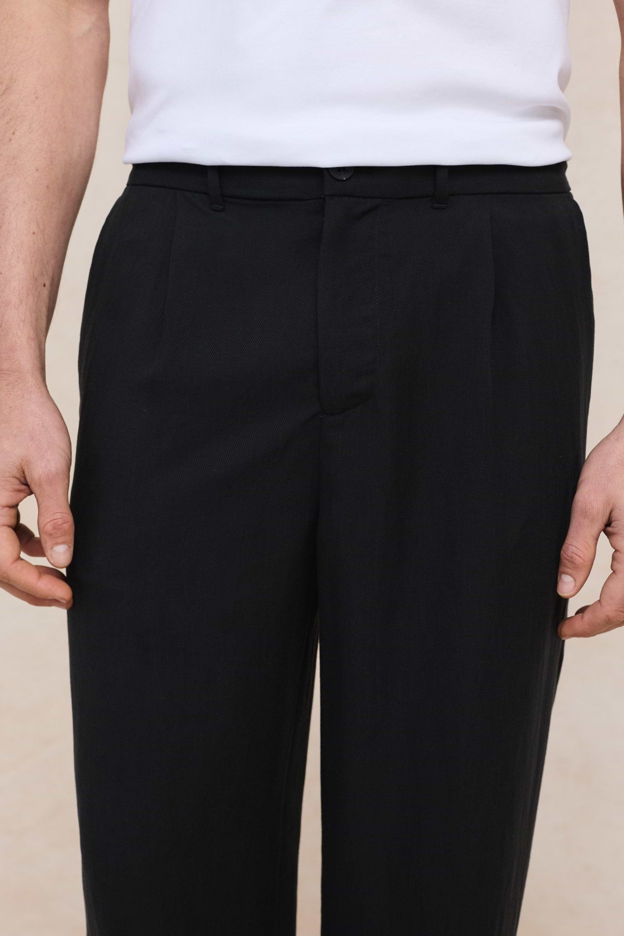 Helio Pleated Relaxed Trouser - Black