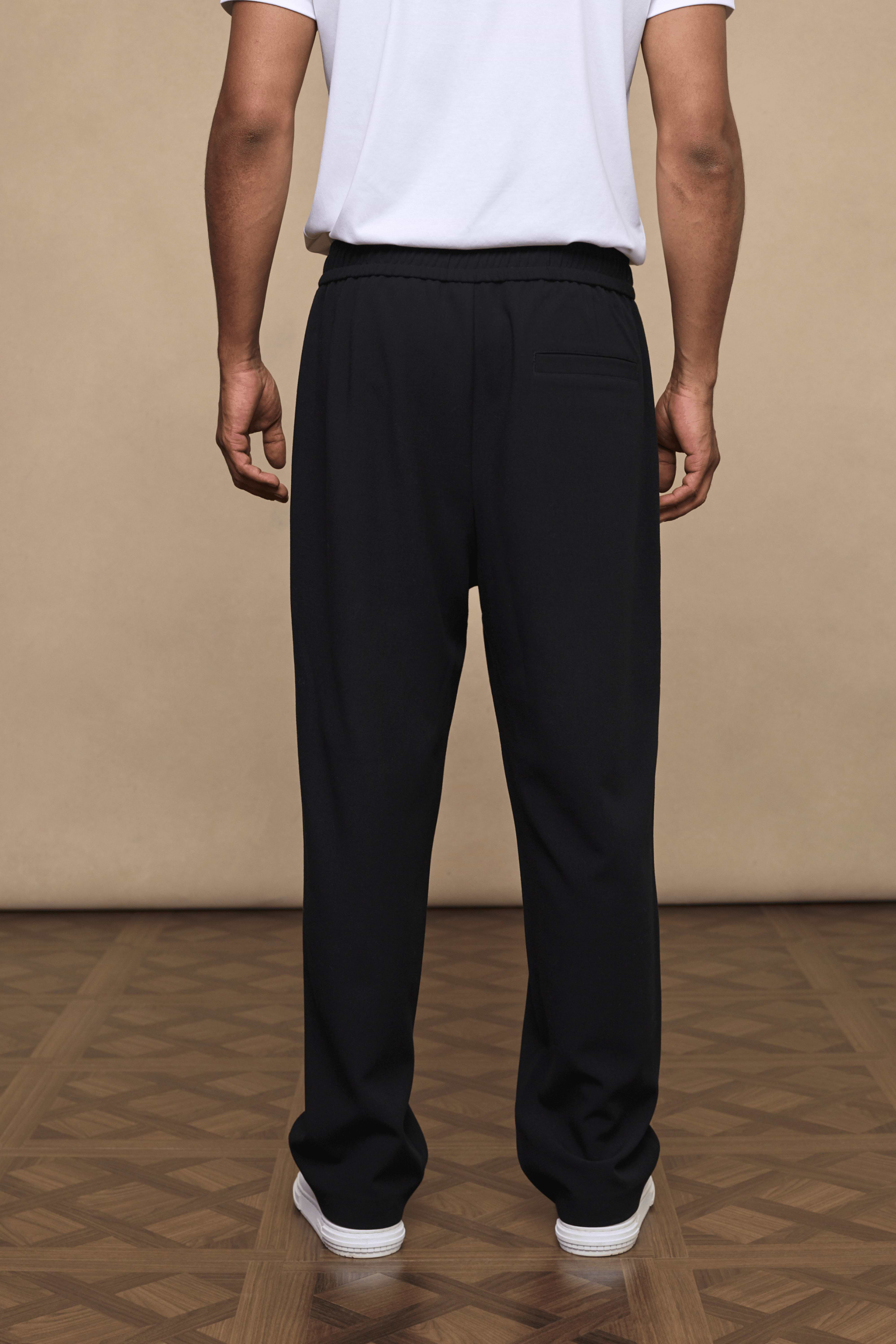 Julien Relaxed Panelled Trouser - Black