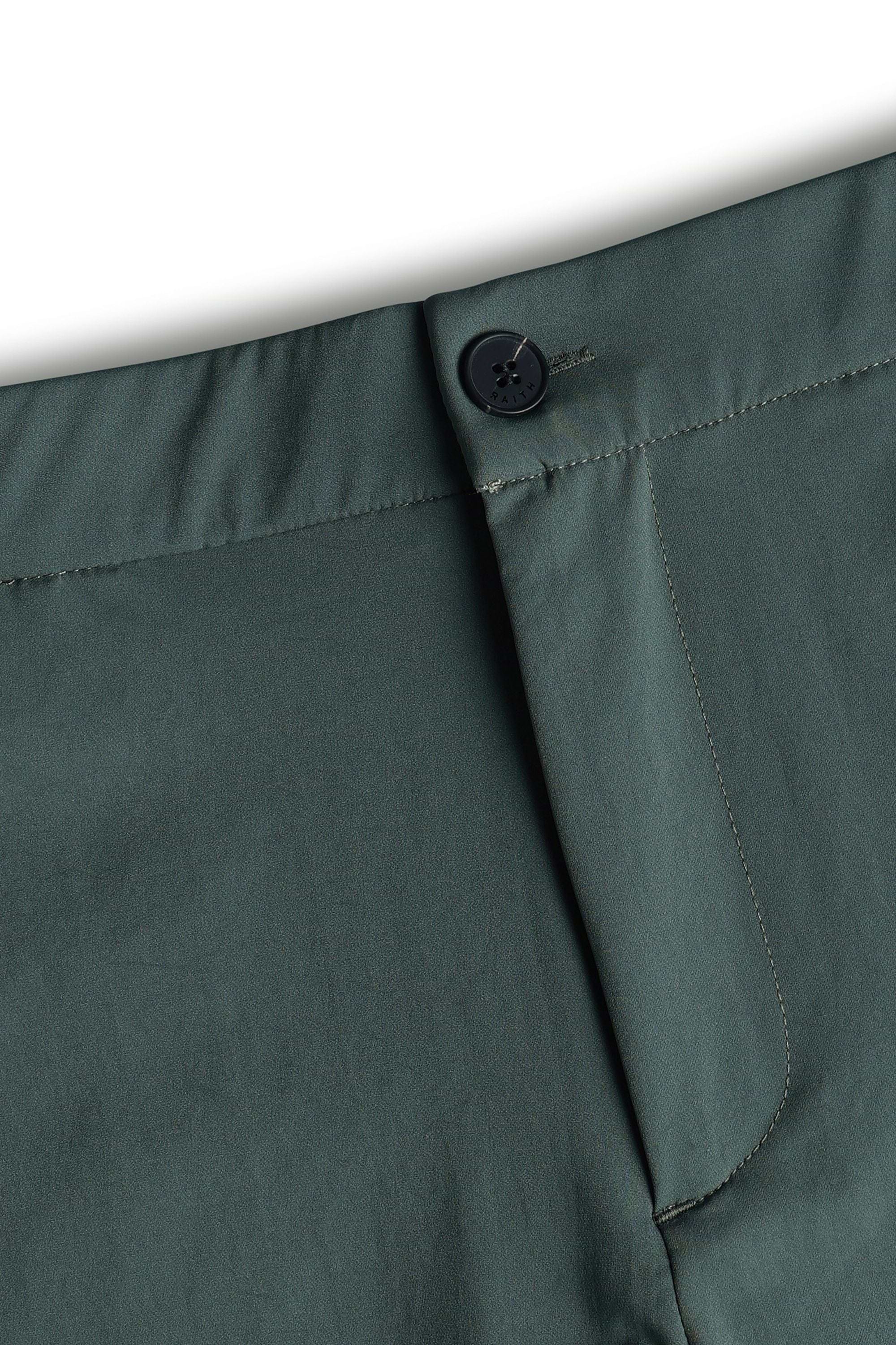 Luiz Hybrid Short - Sage