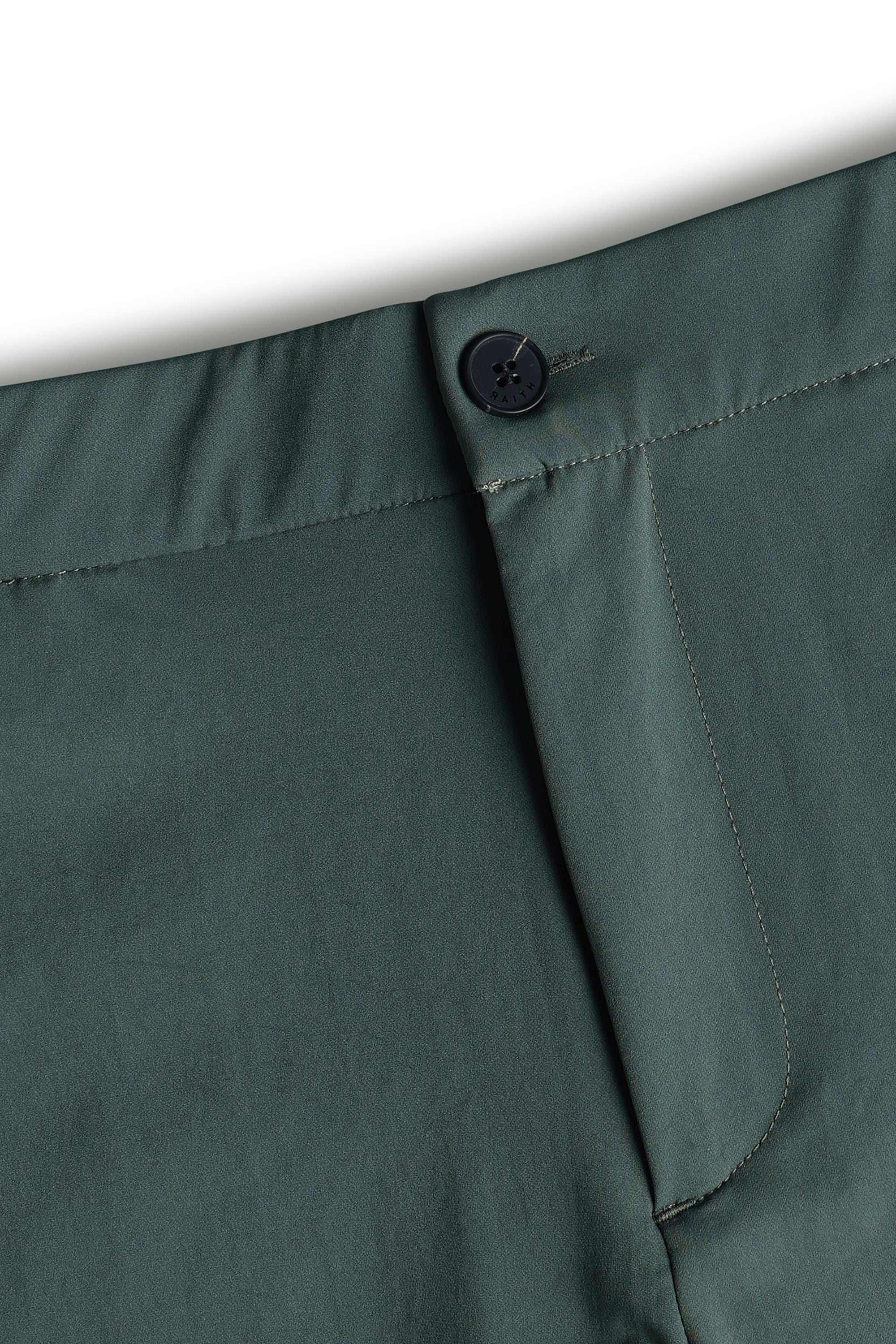 Luiz Hybrid Short - Sage