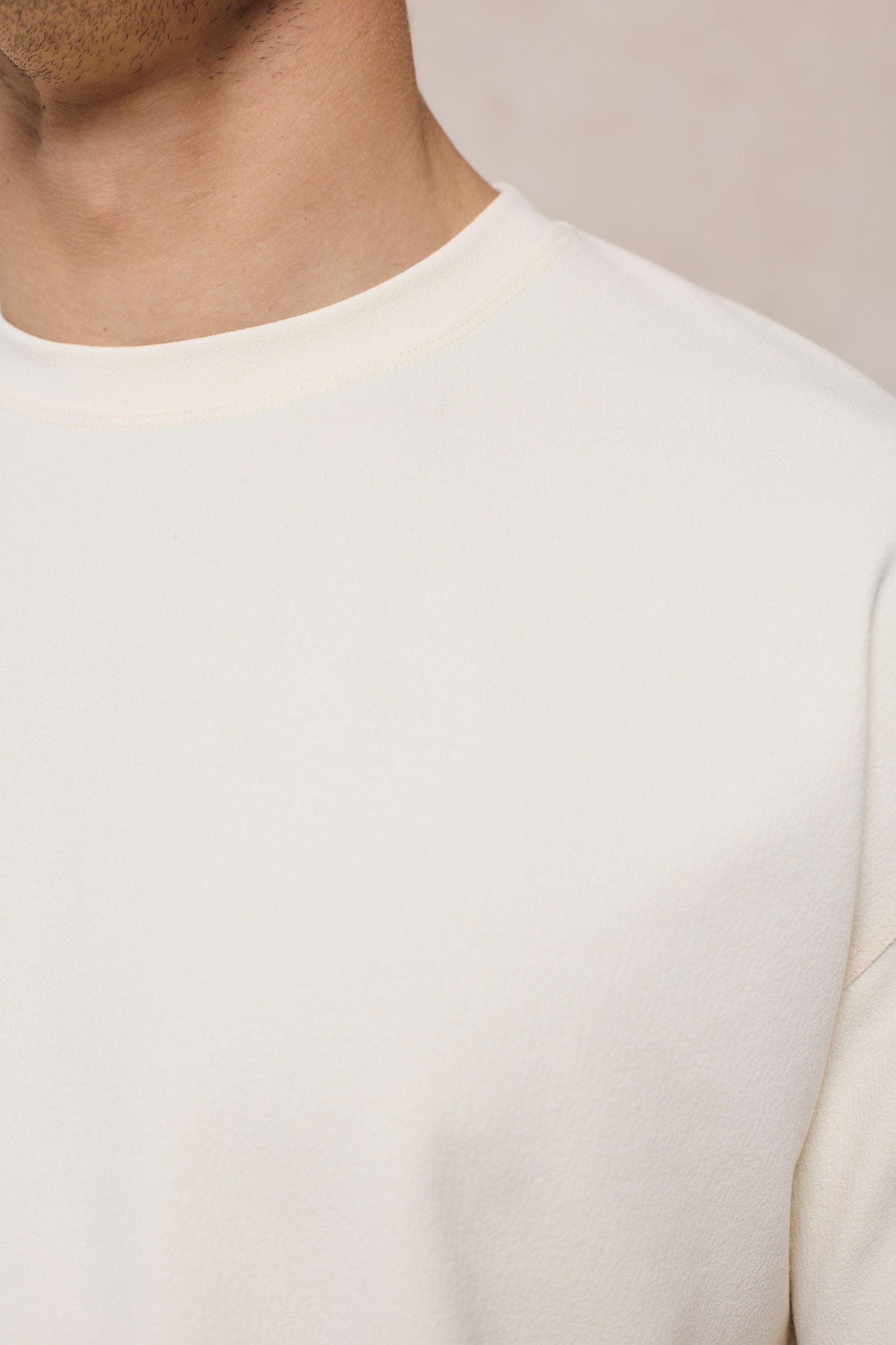 Tomas Crew Neck Crinkled Tshirt - Ecru