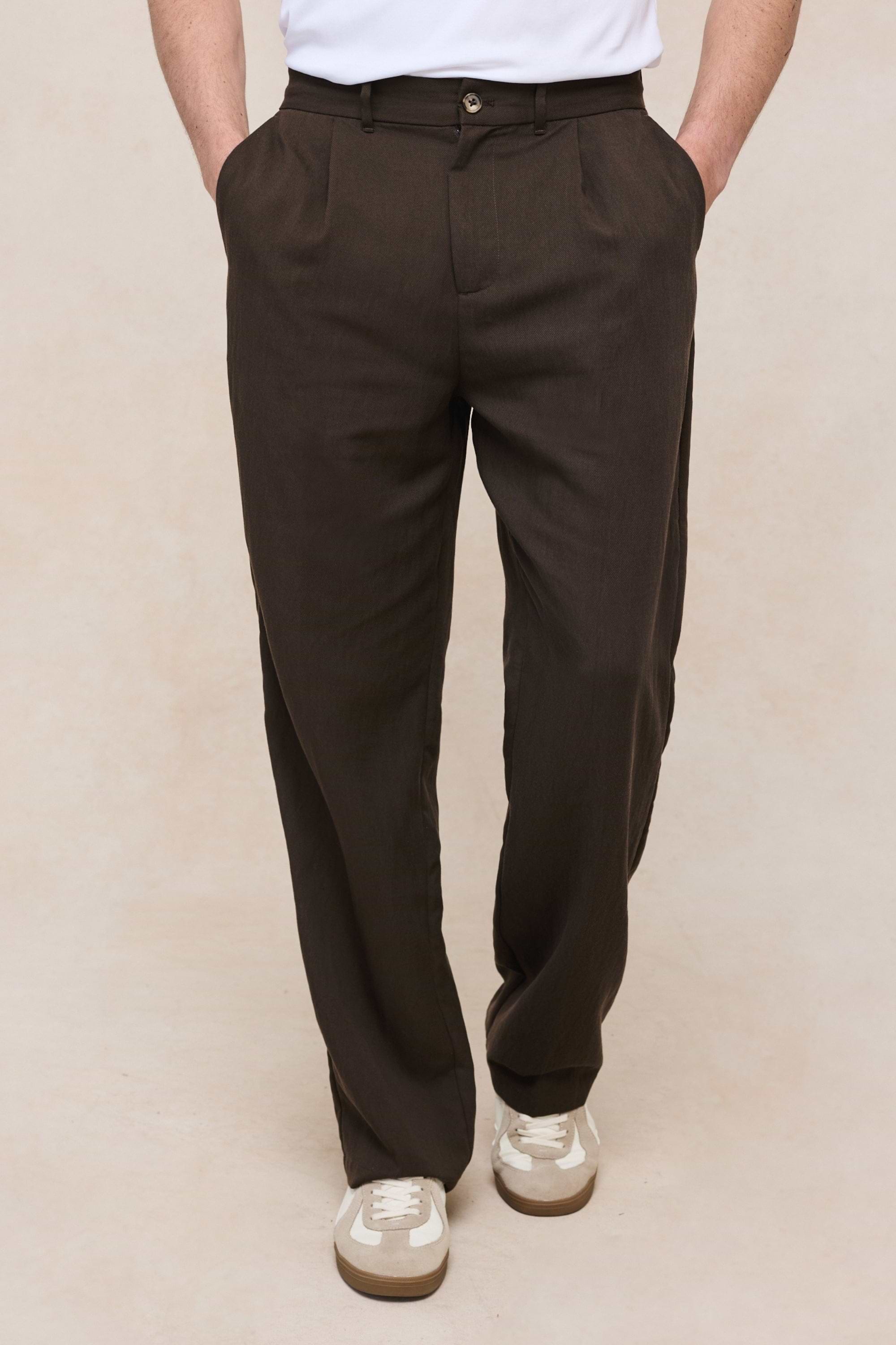 Helio Pleated Relaxed Trouser - Brown