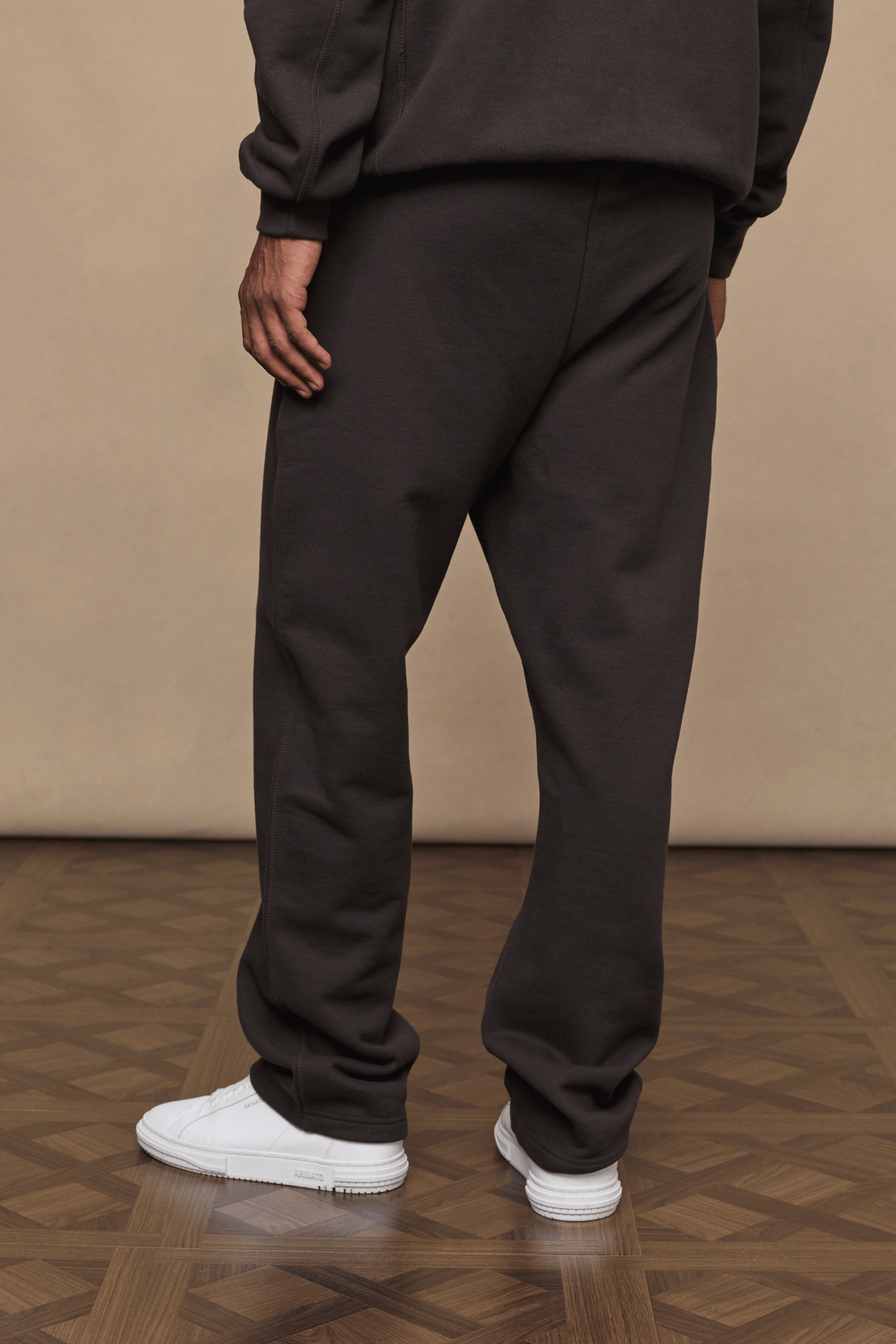 Axel Straight Leg Jogger - Dark Brown