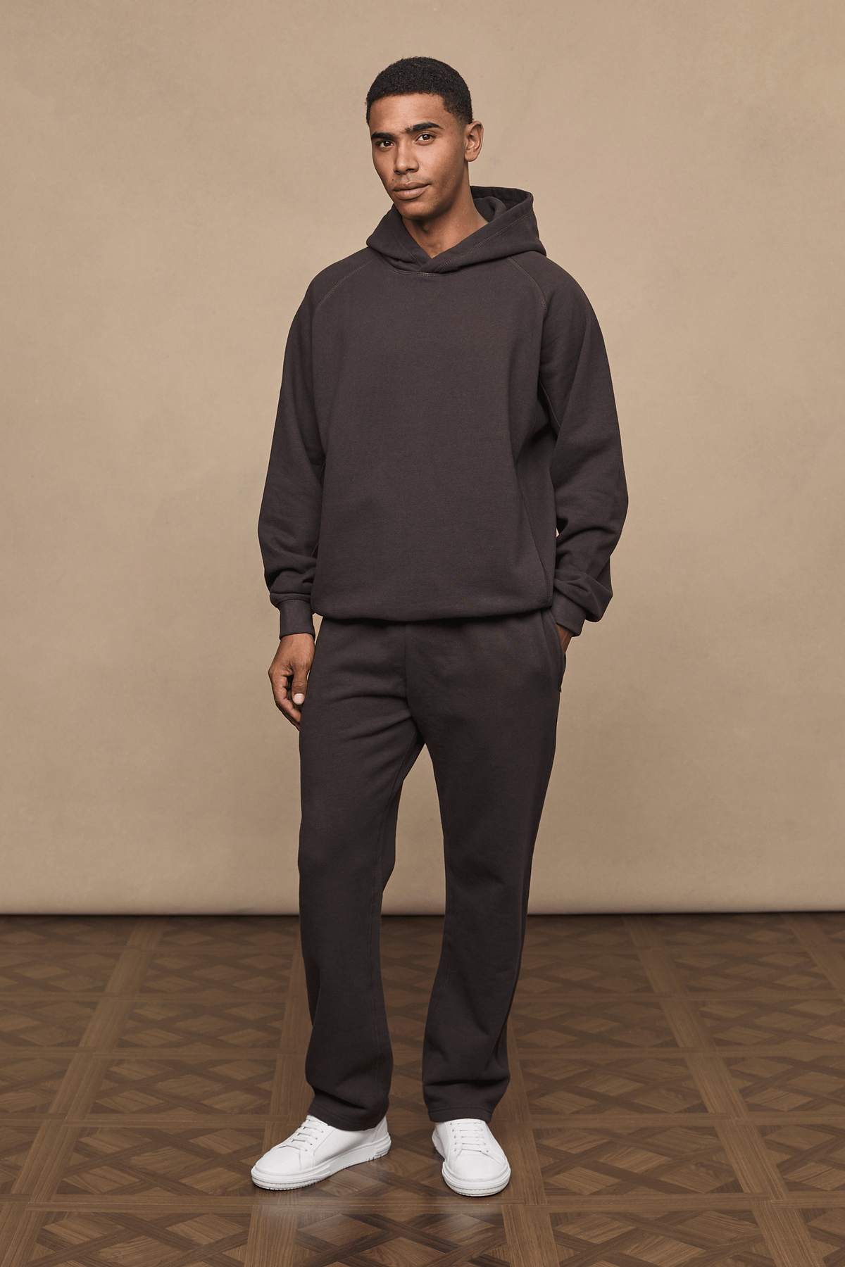 Axel Straight Leg Jogger - Dark Brown