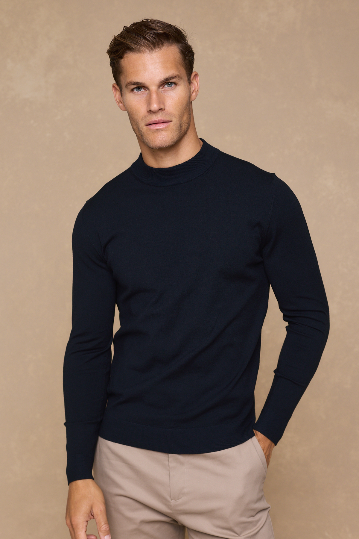 Noah Lightweight Crew Neck Sweater - Navy