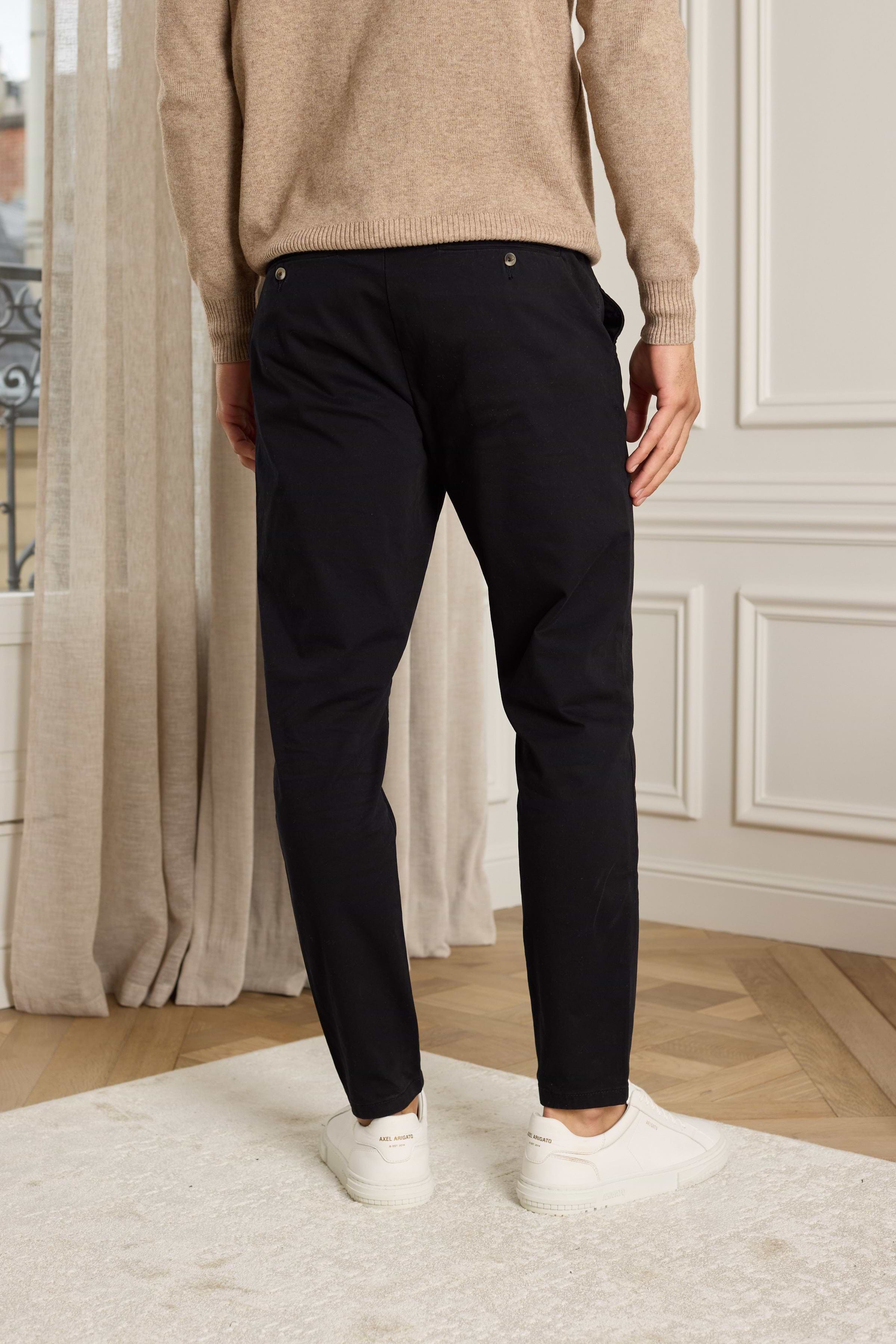 Lucas Chinohose aus Stretch-Twill mit konischem Bein - Schwarz