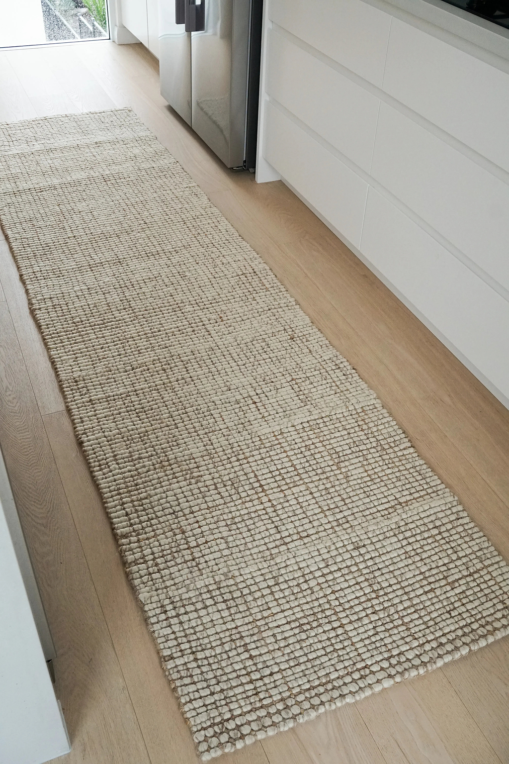 Alskar Handwoven Wool and Jute Runner Rug in Wheat