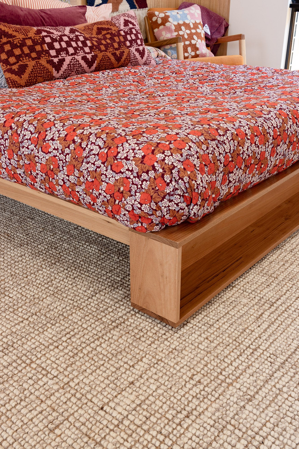Alskar Handwoven Wool and Jute Rug in Wheat