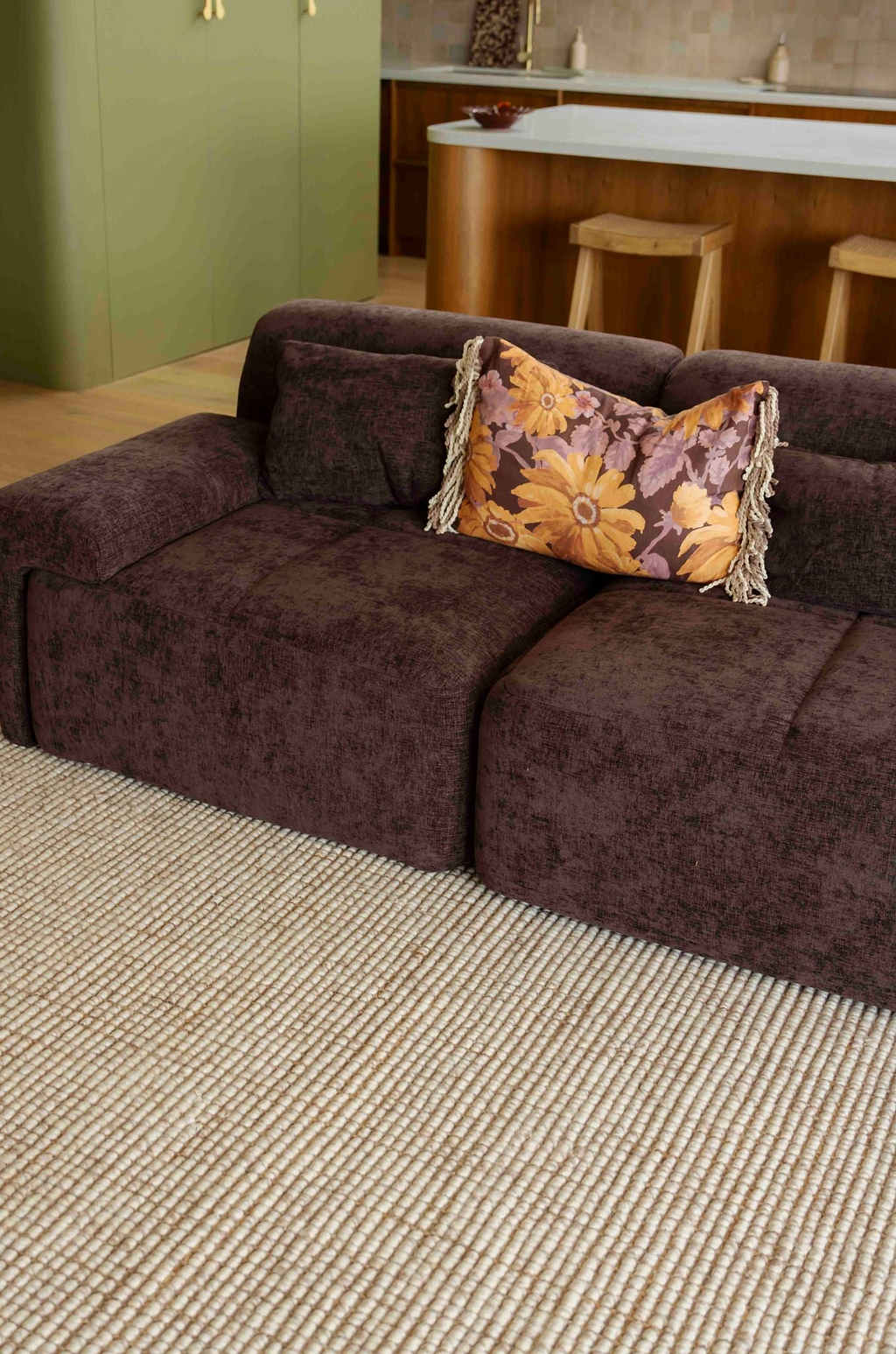 Alskar Handwoven Wool and Jute Rug in Wheat