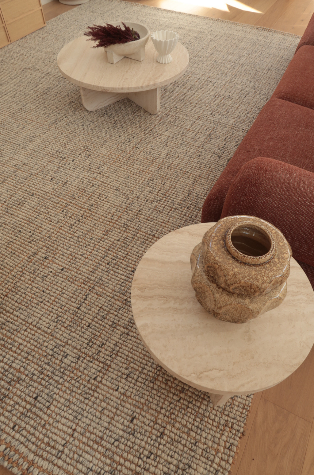 Alskar Handwoven Wool and Jute Rug in Grey