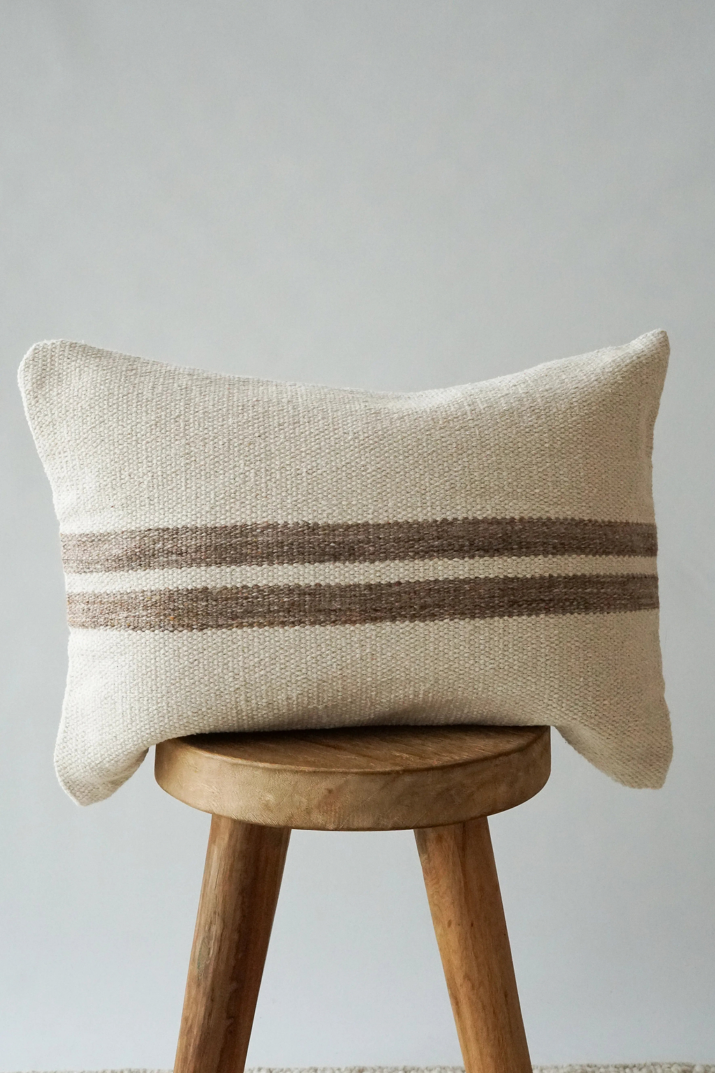 Amaya Lumbar Cushion