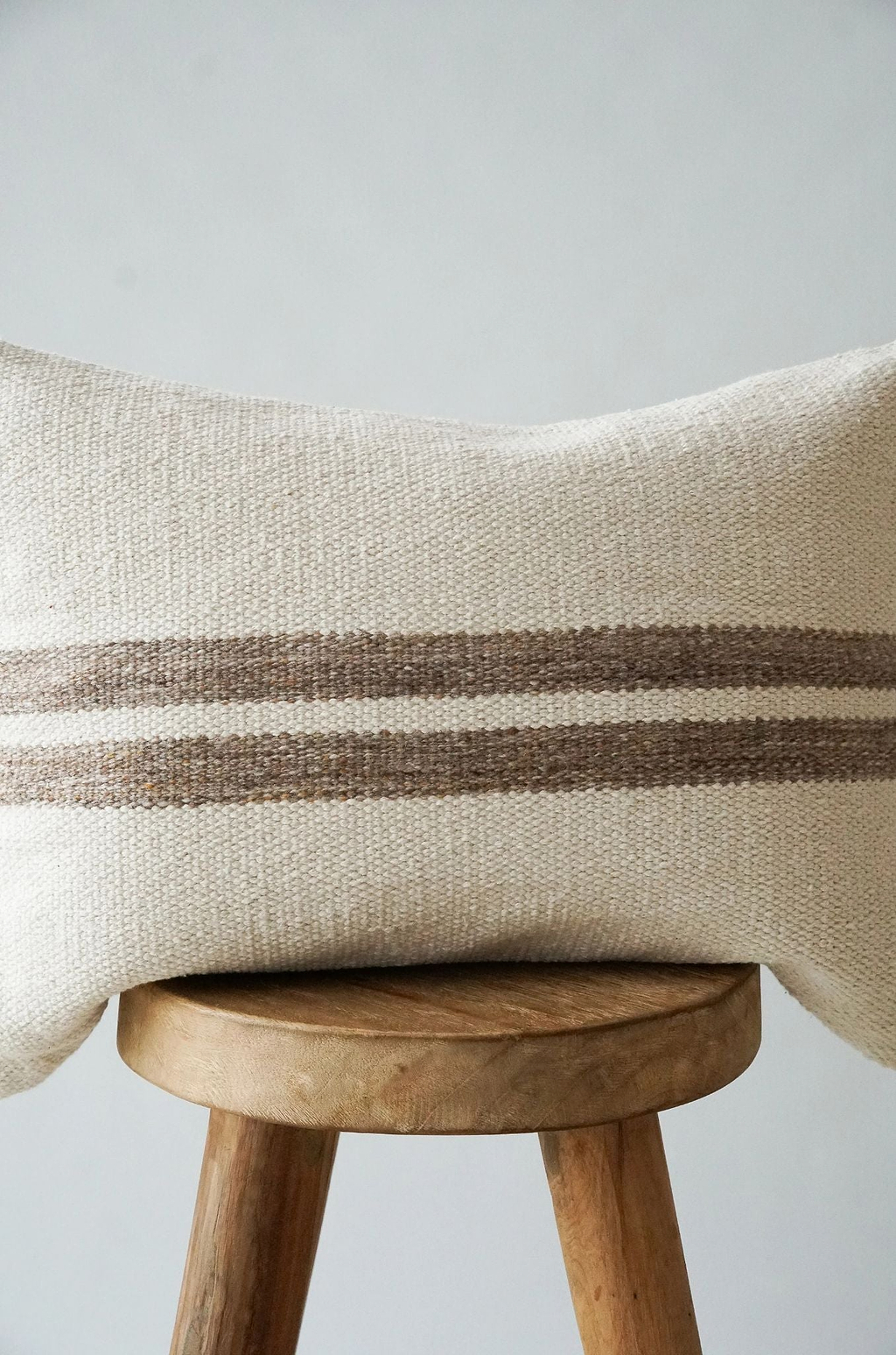 Amaya Lumbar Cushion