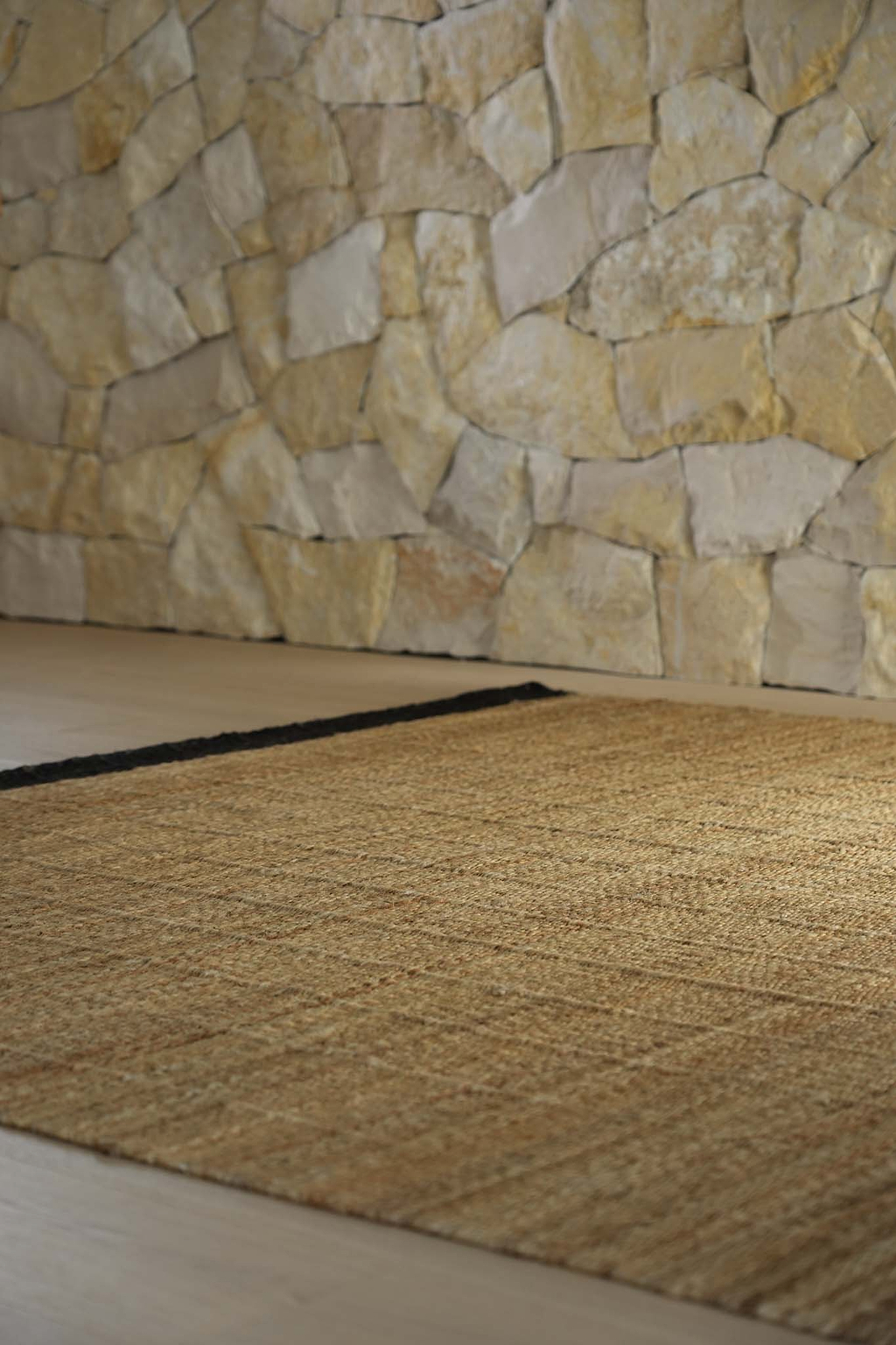 Suffolk Black Trim Jute Runner Rug
