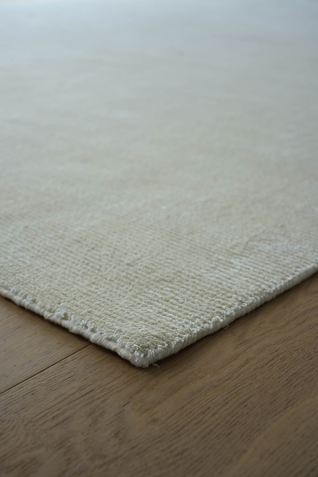 Sample of Yarra Linea Rug in Cream