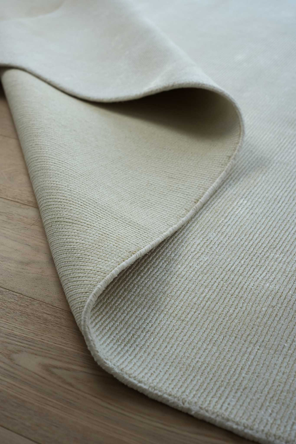 Sample of Yarra Linea Rug in Cream