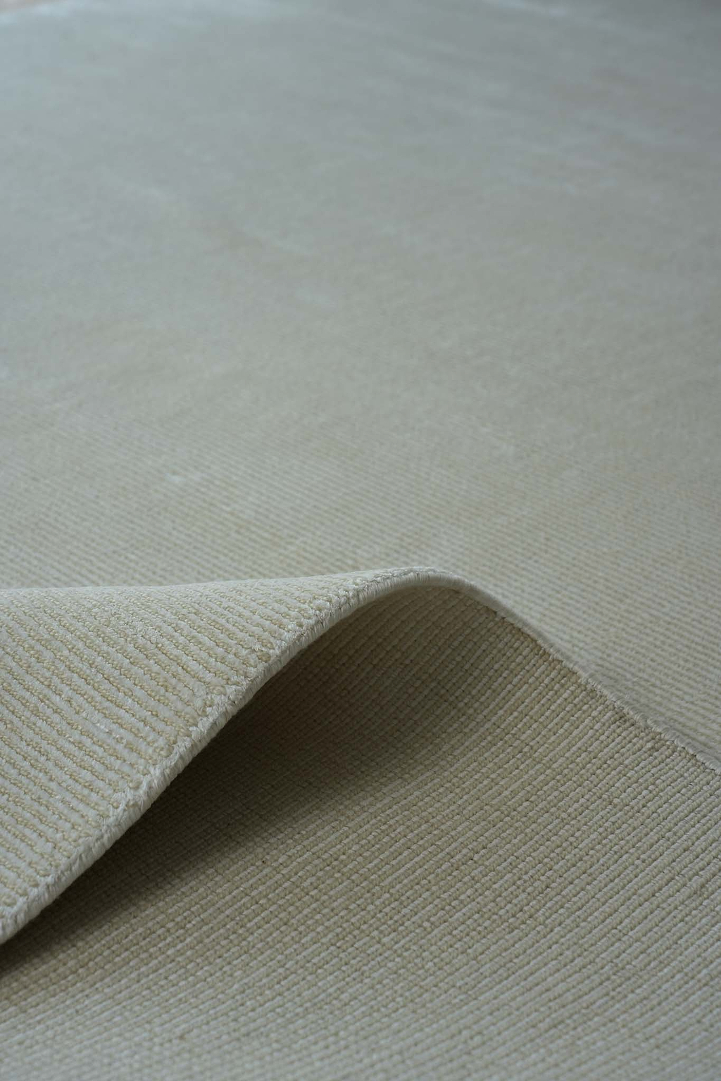 Sample of Yarra Linea Rug in Cream