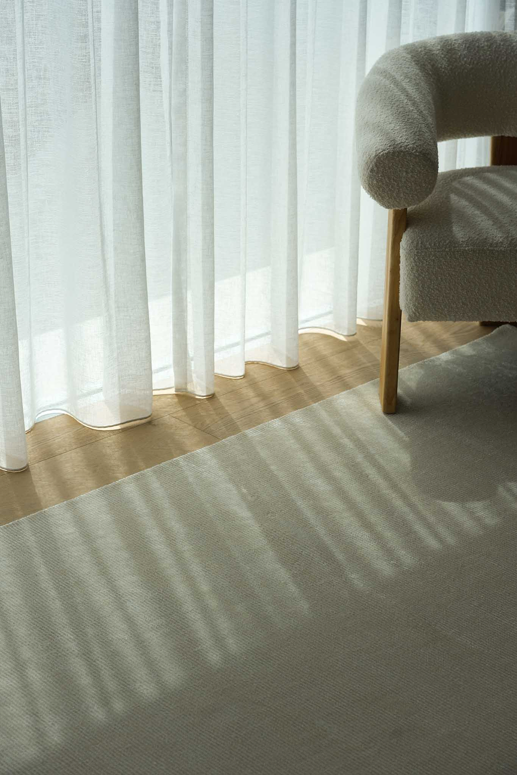 Sample of Yarra Linea Rug in Cream