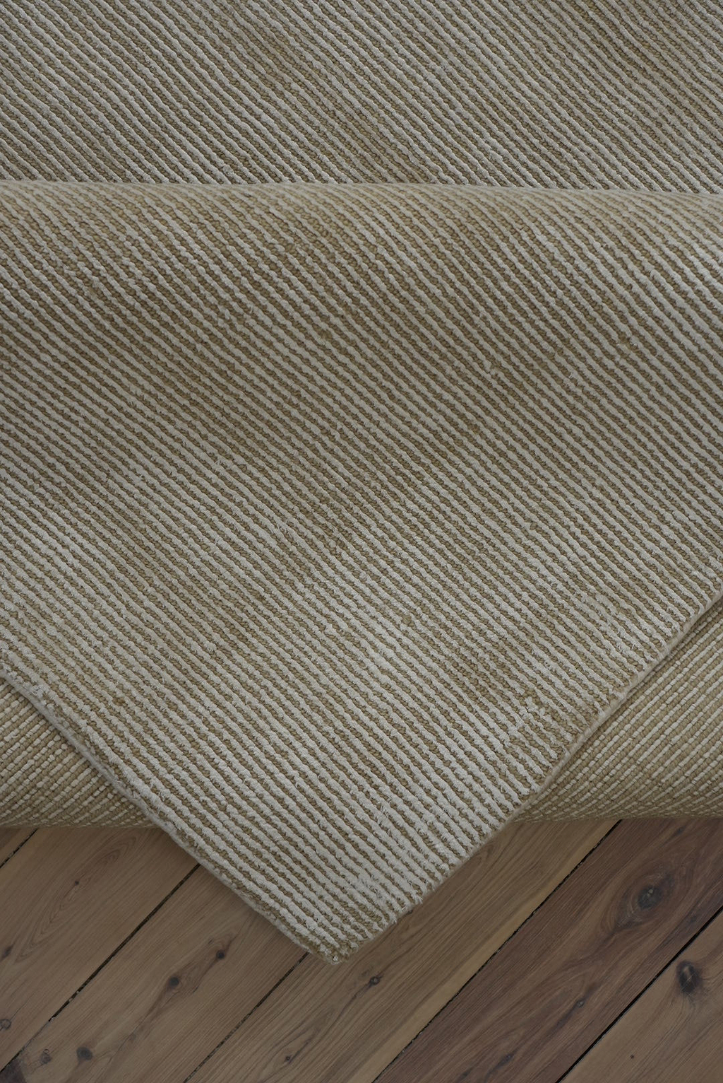Sample of Yarra Linea Rug in Olive and Cream