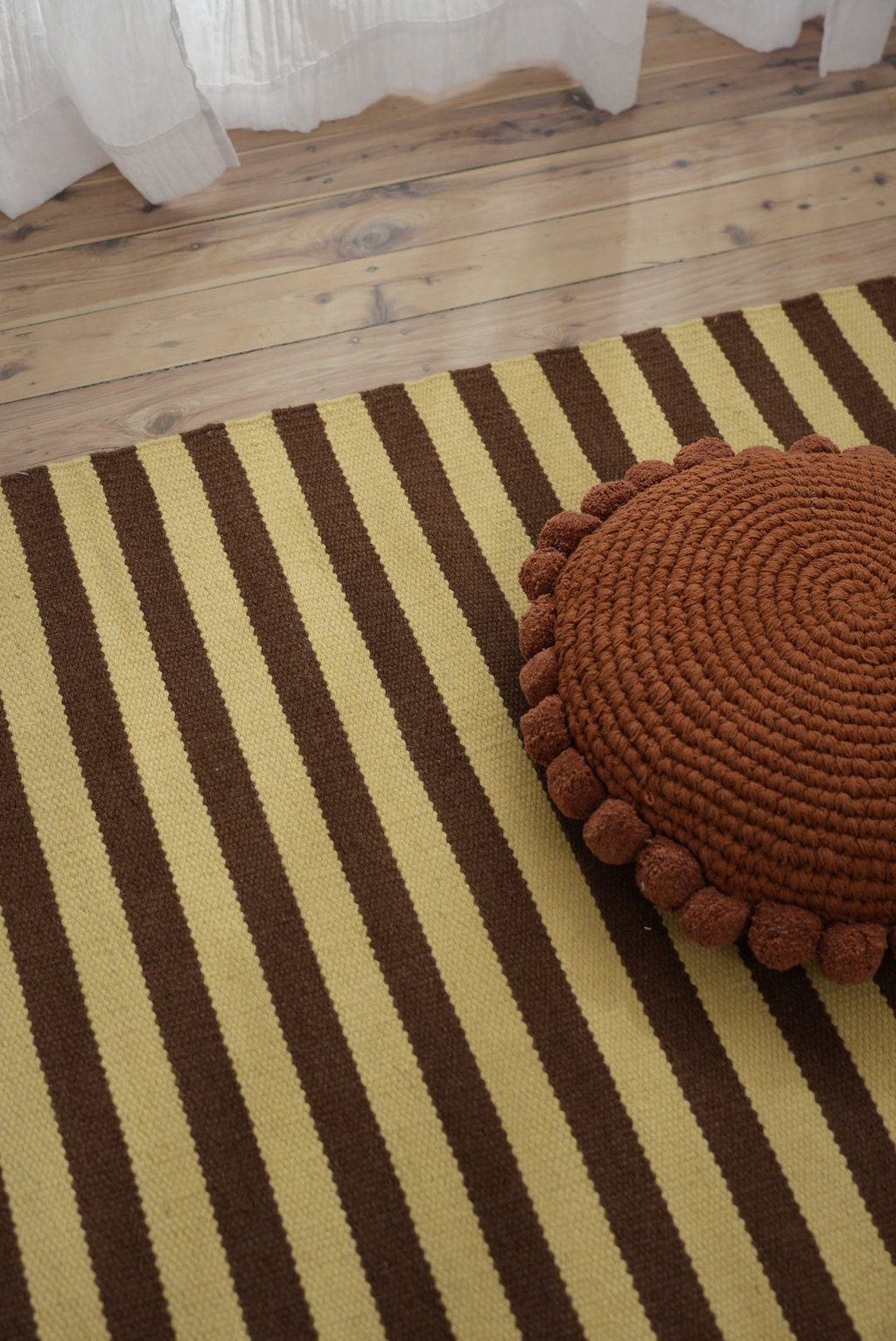 Solstice Striped Reversible Wool Rug in Choc Banana
