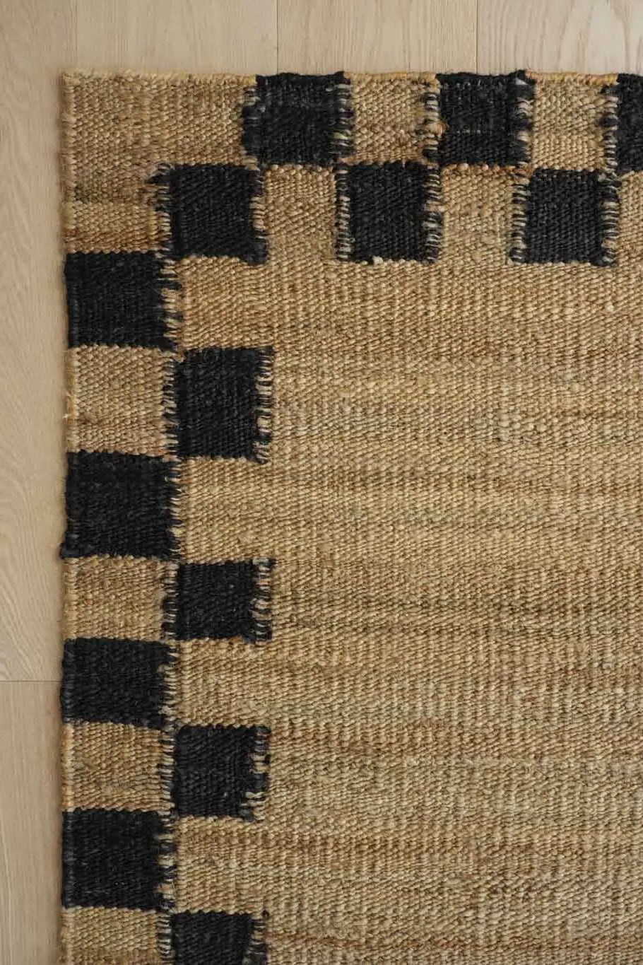Fitzroy Checker Border Rug in Black