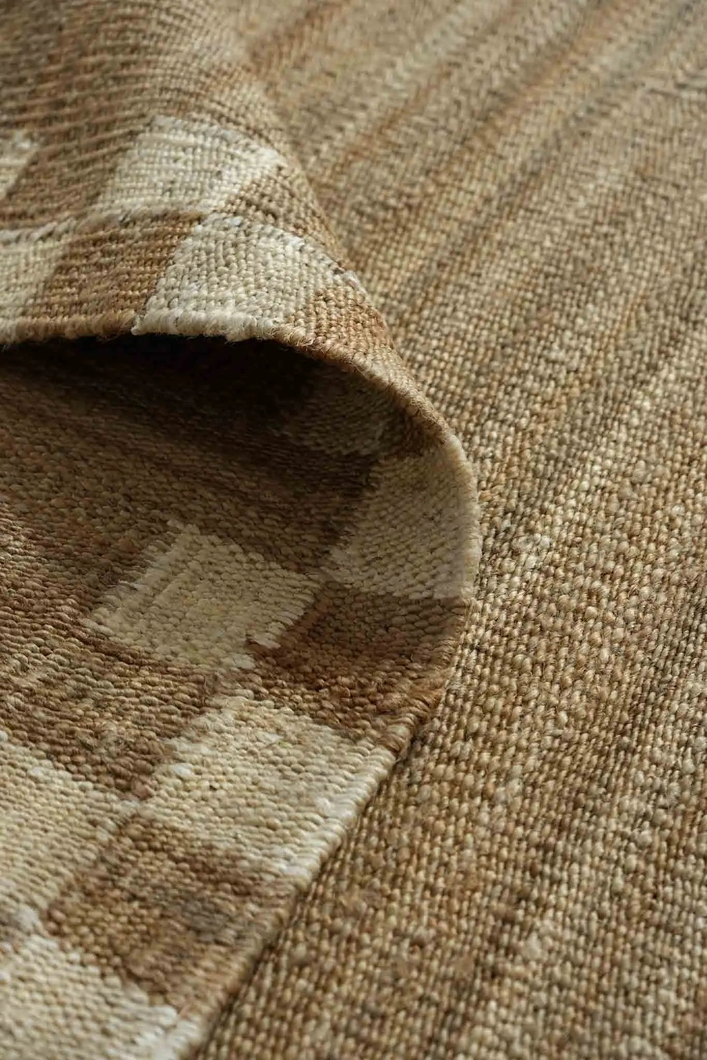 Fitzroy Checker Border Rug in Cream