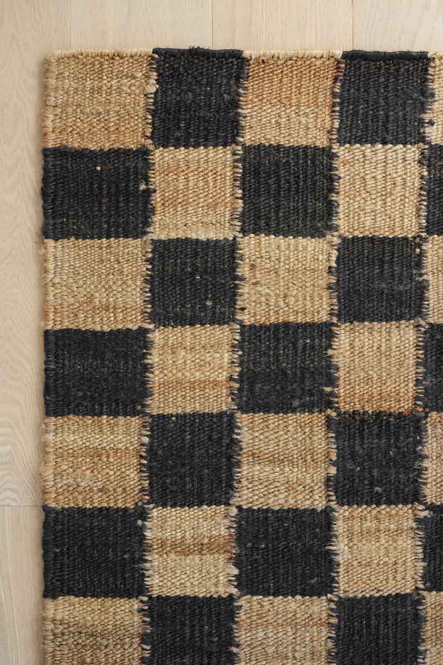 Fitzroy Checker Rug in Black