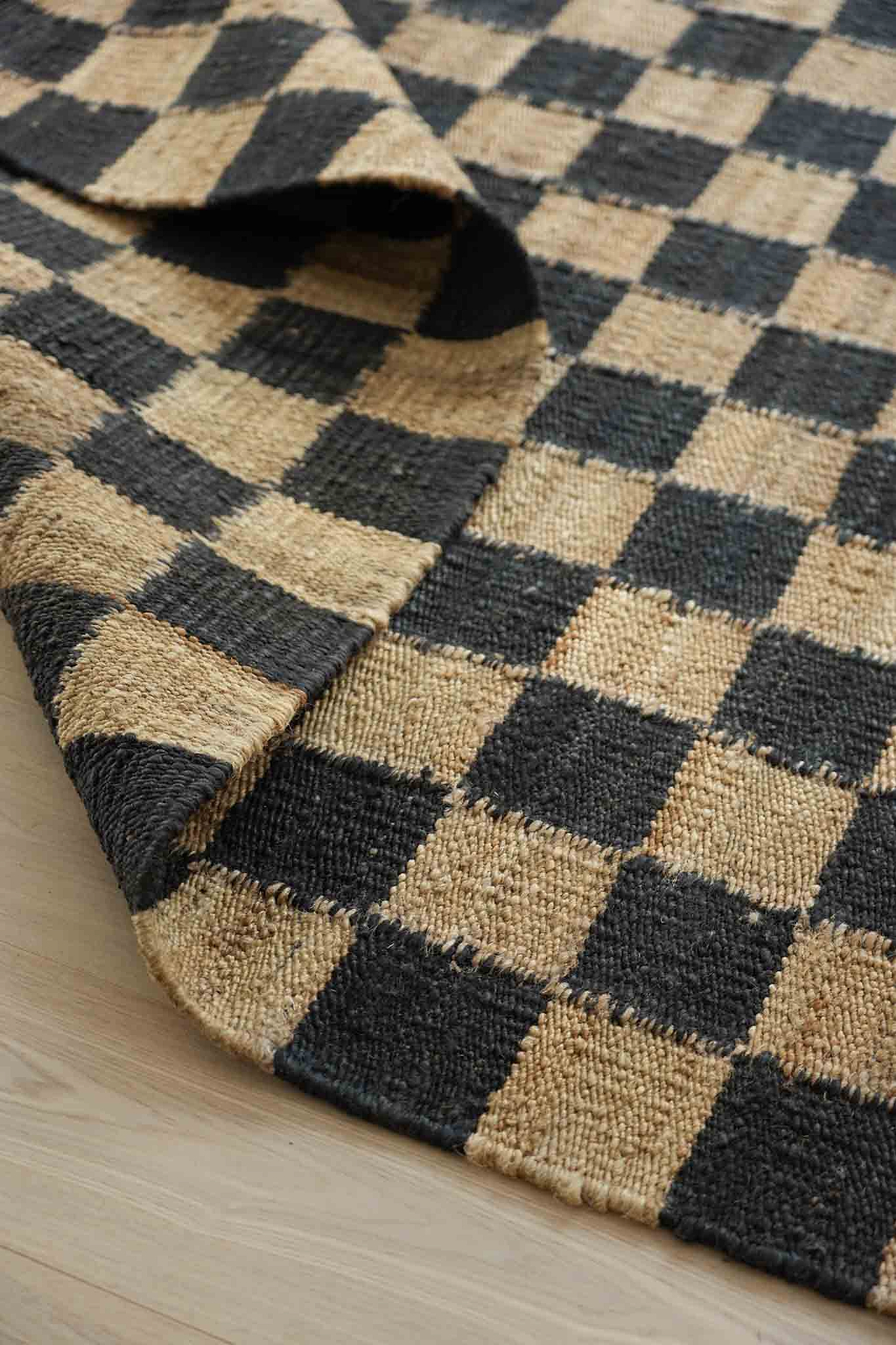 Fitzroy Checker Rug in Black