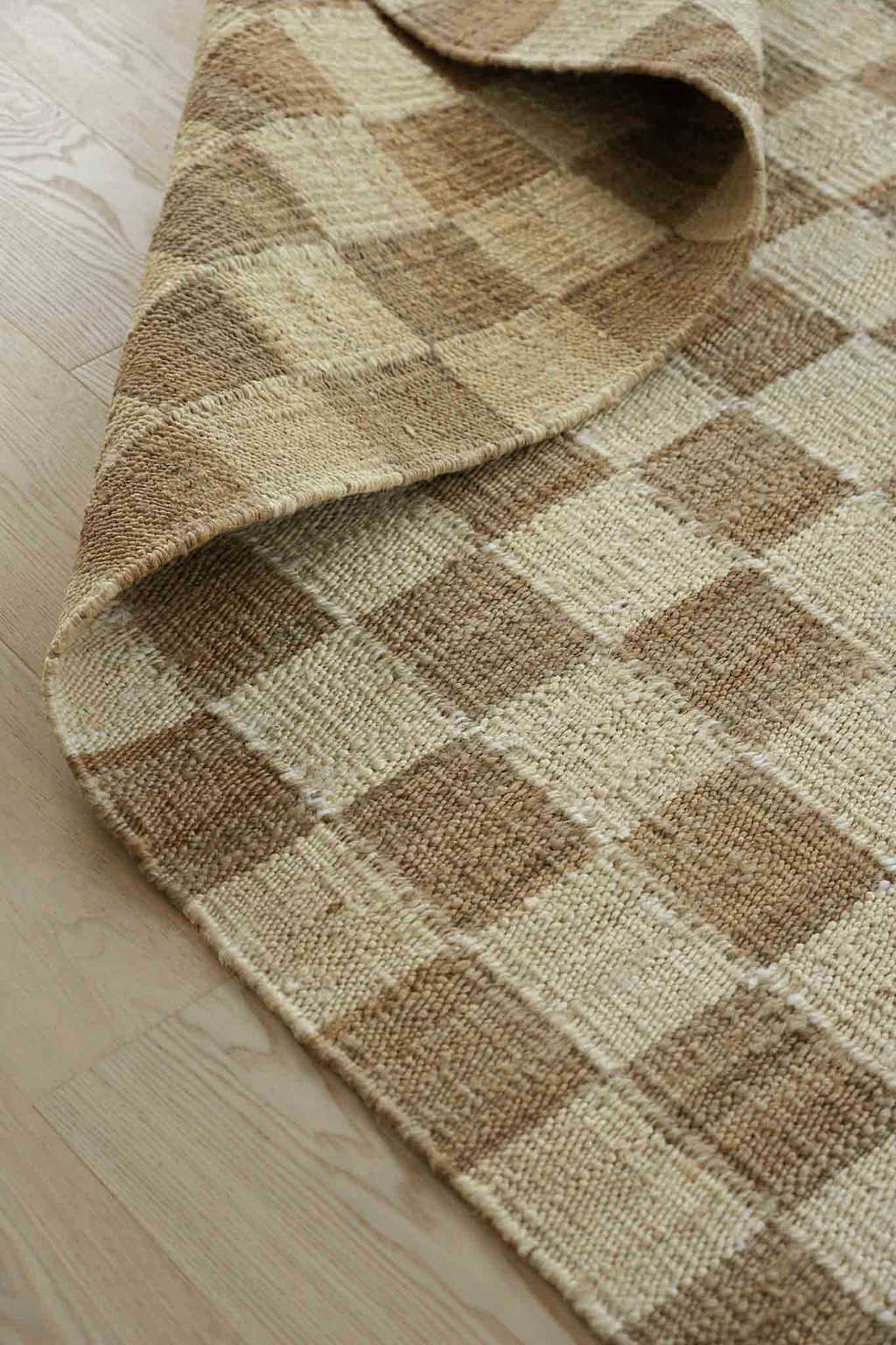 Fitzroy Checker Runner Rug in Cream
