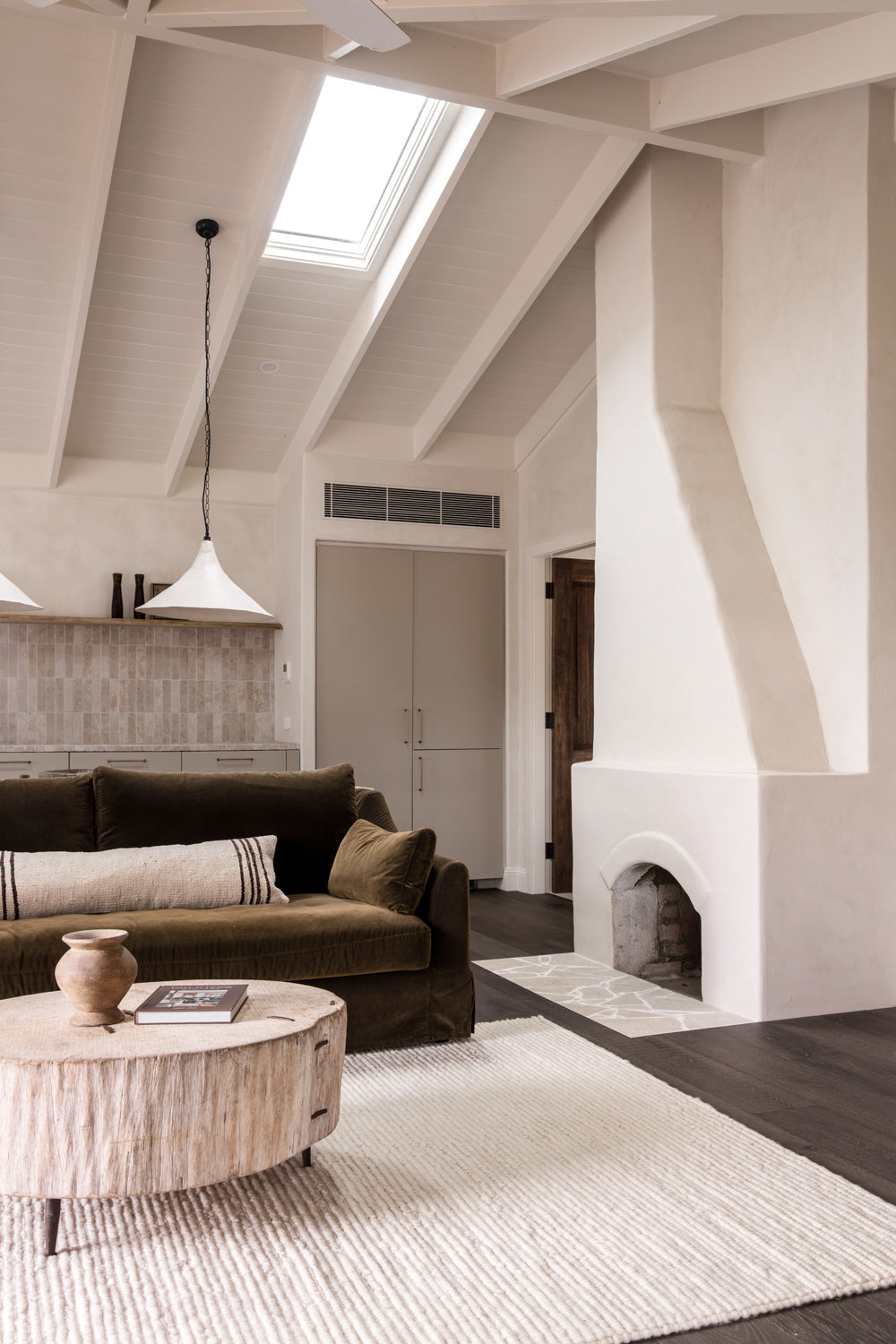 Bangalow Undyed New Zealand Wool Rug in White