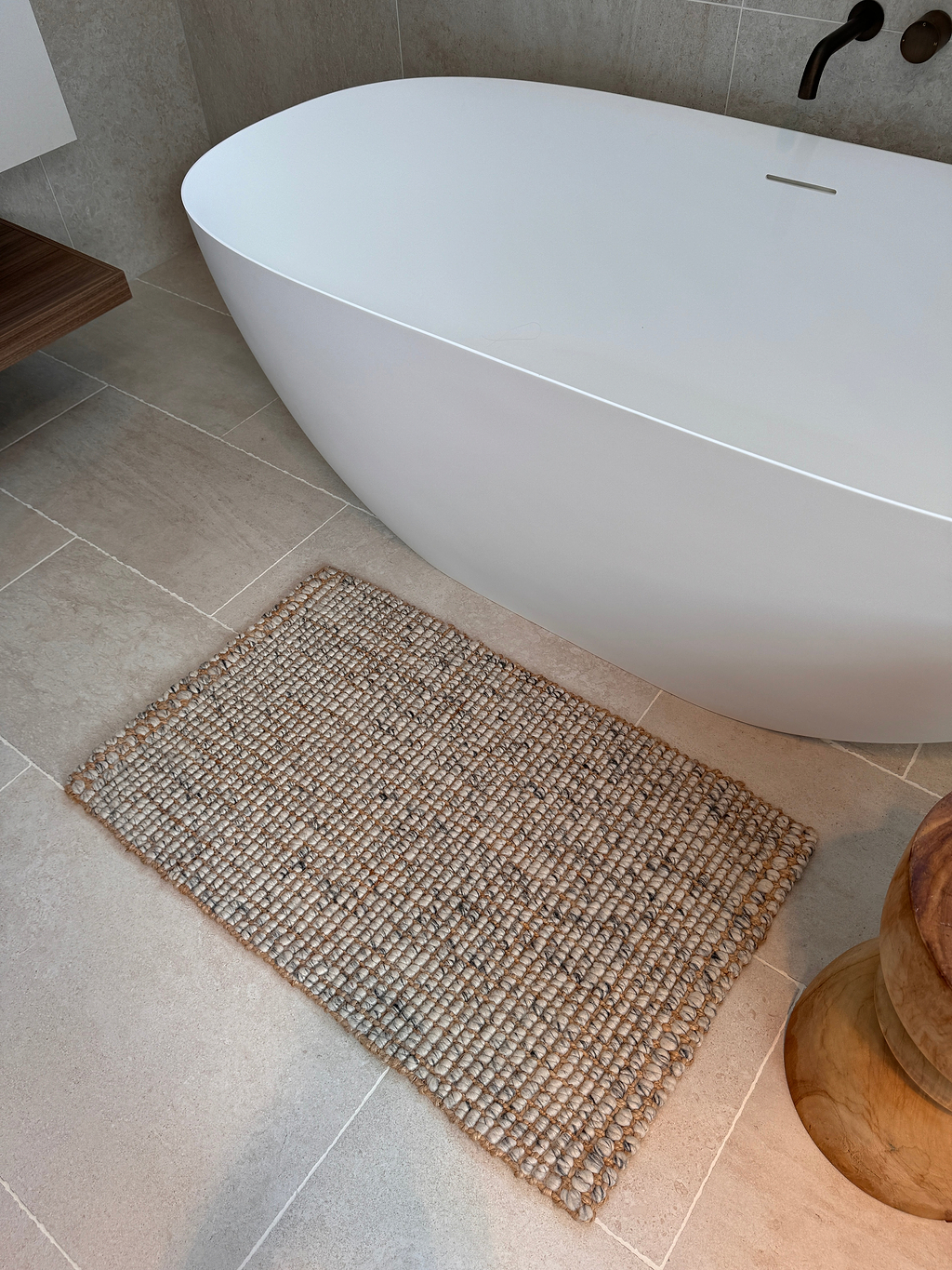 Alskar Handwoven Wool and Jute Doormat in Grey
