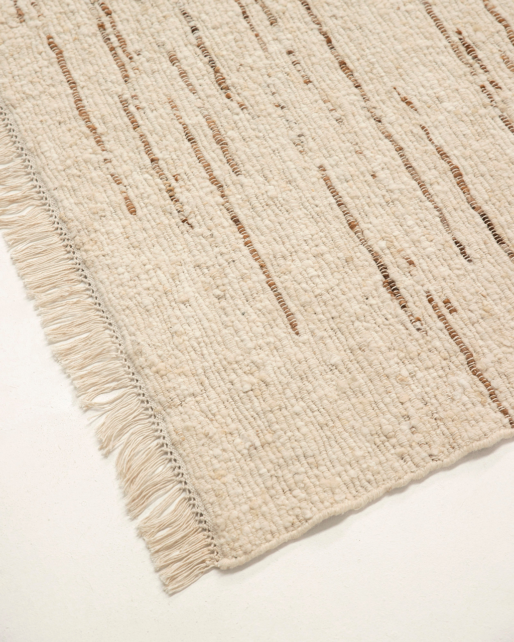 Kiva Hand Woven Wool Rug in Ivory and Chestnut