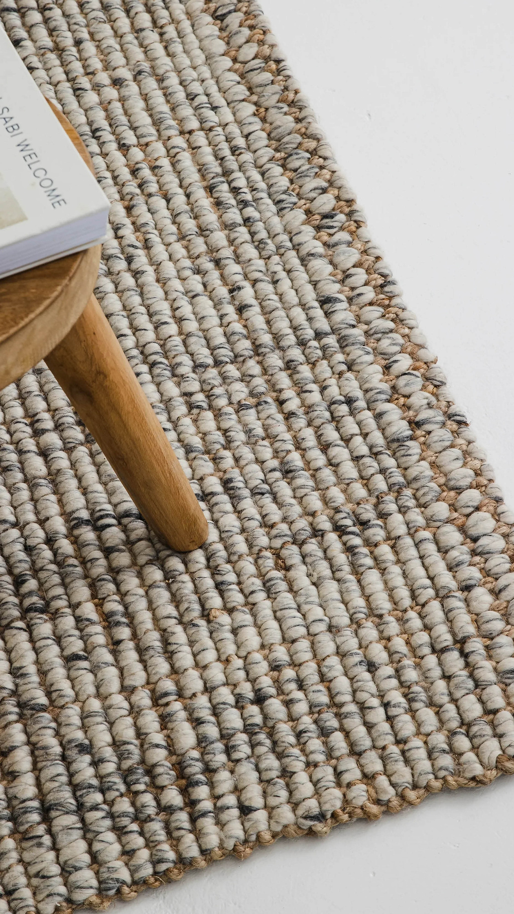 Alskar Handwoven Wool and Jute Doormat in Grey