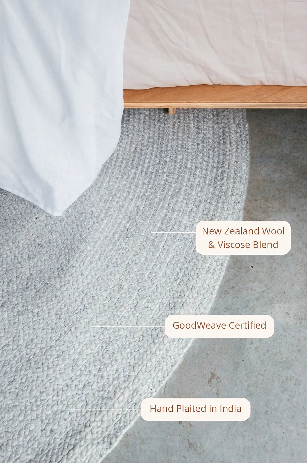 Jiva Round Braided Wool Rug in Ivory & Soft Grey