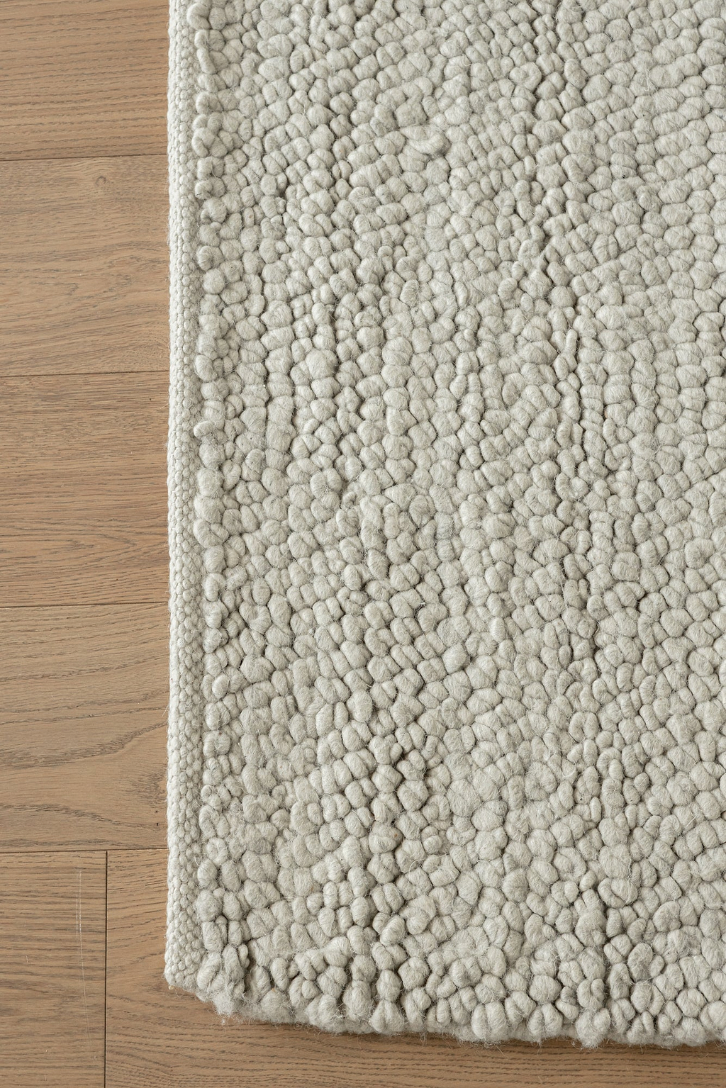 Newport Pebbly Weave Wool Rug in Grey