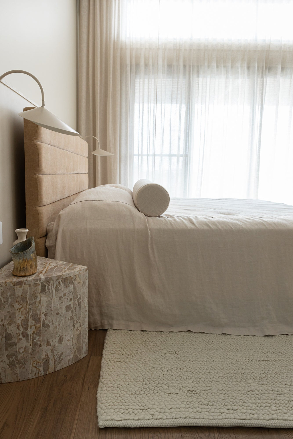 Newport Pebbly Weave Wool Rug in Ivory