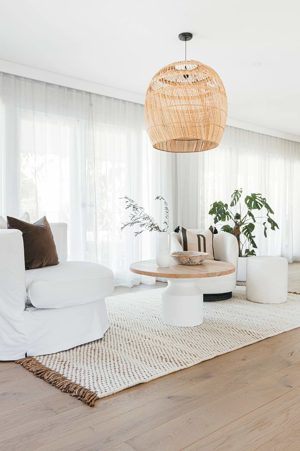 Samyati Wool and Jute Rug in Ivory